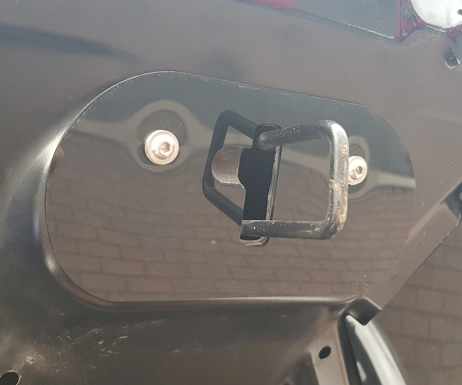 Proform Upper Bonnet Catch Plate - Mk7.5 Fiesta - Gloss Black Plastic