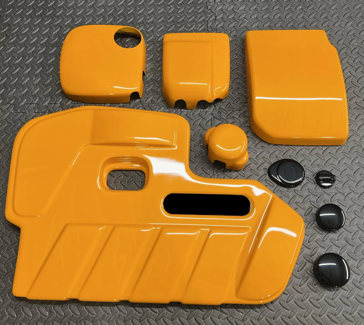 Proform Medium Engine Bay Dress Up Kit Bundle - Mk4/4.5 Focus ST - Painted Orange Fury With Gloss Black Accents
