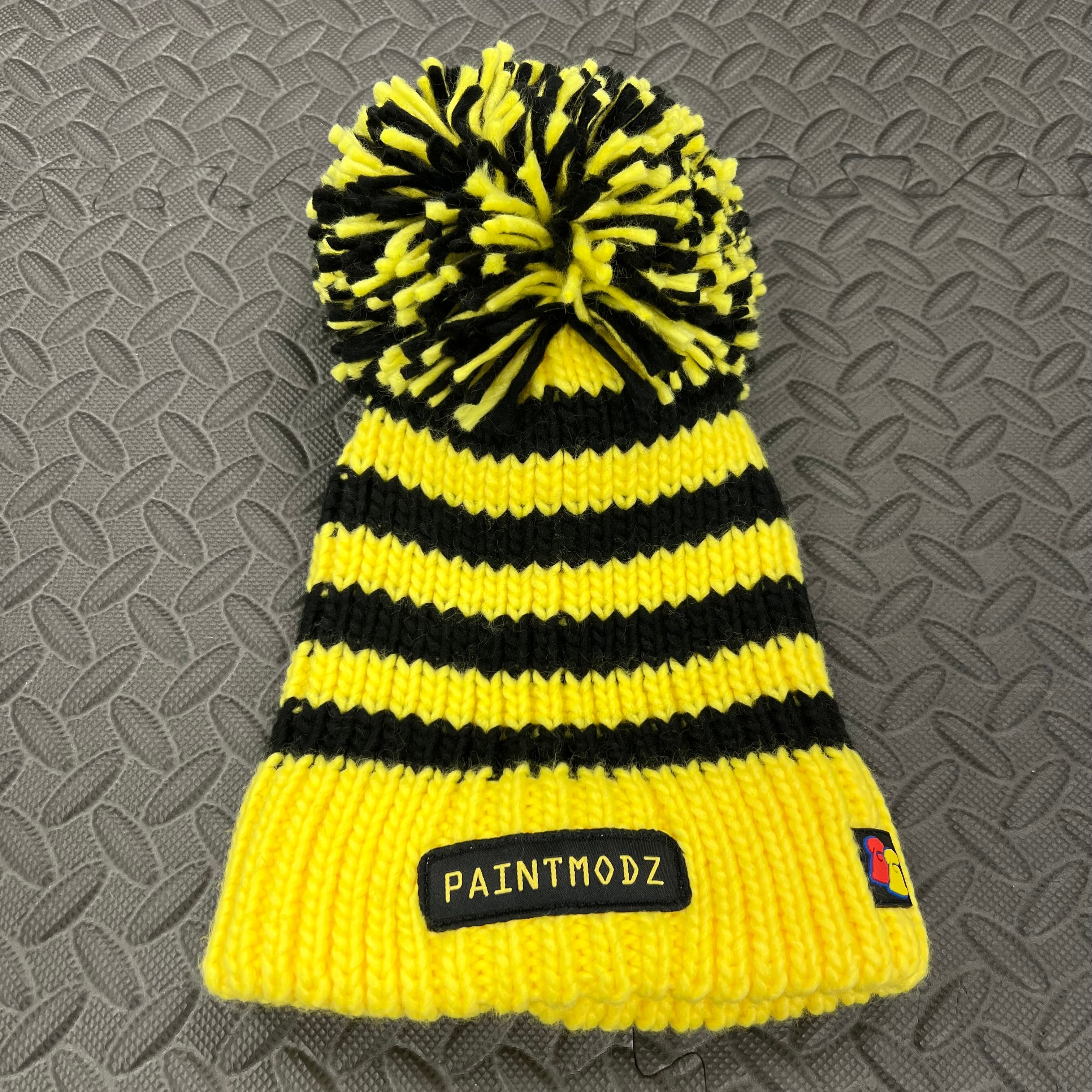 Paintmodz Knitted Bobble Hat