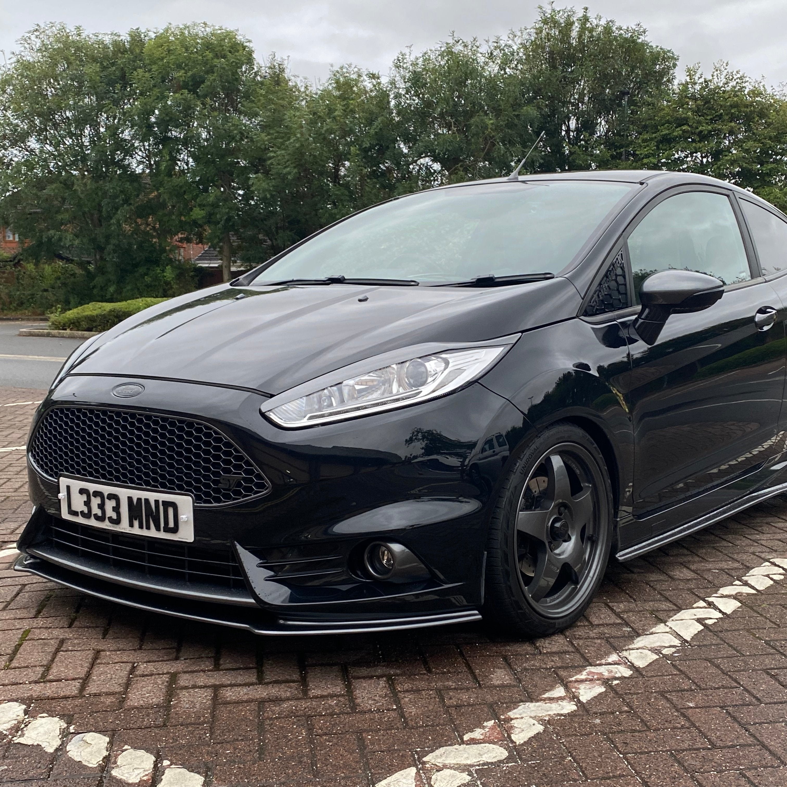 Proform Headlight Eyebrows - Mk7.5 Fiesta (Various Finishes)