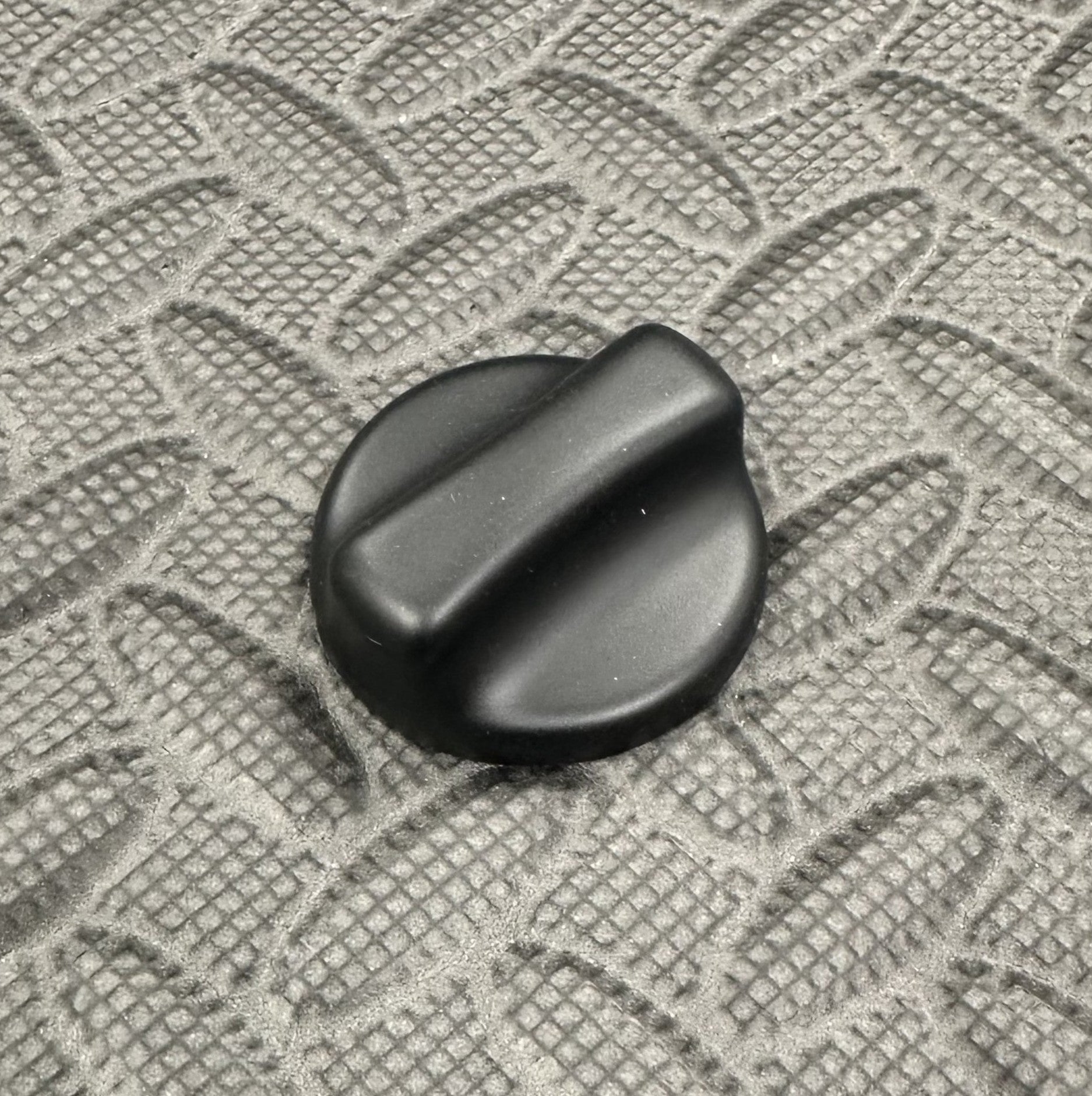 Proform Small Oil Cap Cover Smooth (For Painting) Plastic