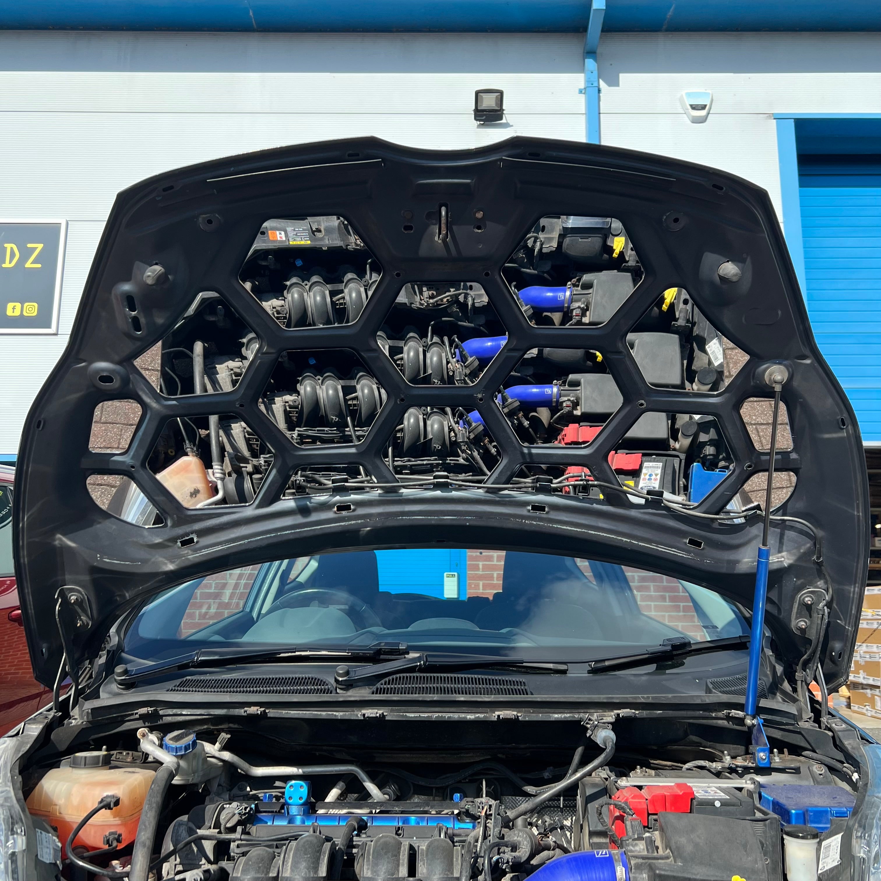 Proform-Paneele/Platten unter der Motorhaube – Mk7.5 Fiesta