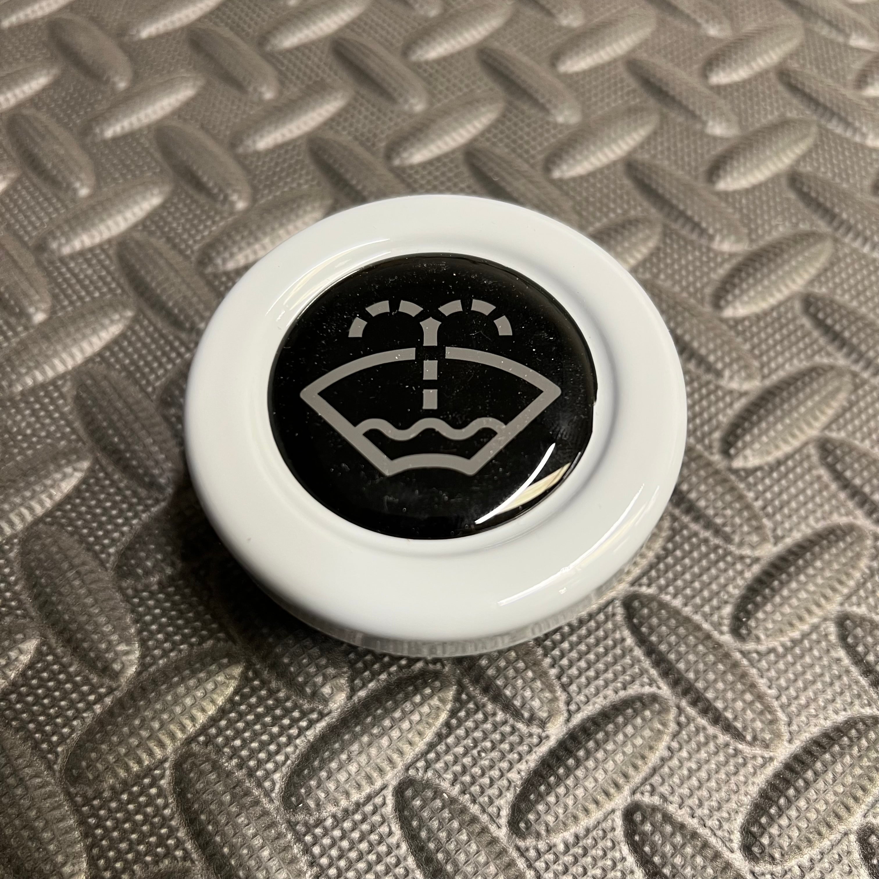 Proform Washer Bottle Bung - Mk7/7.5 Fiesta - Painted Frozen White With Grey Screenwash Logo Detailing