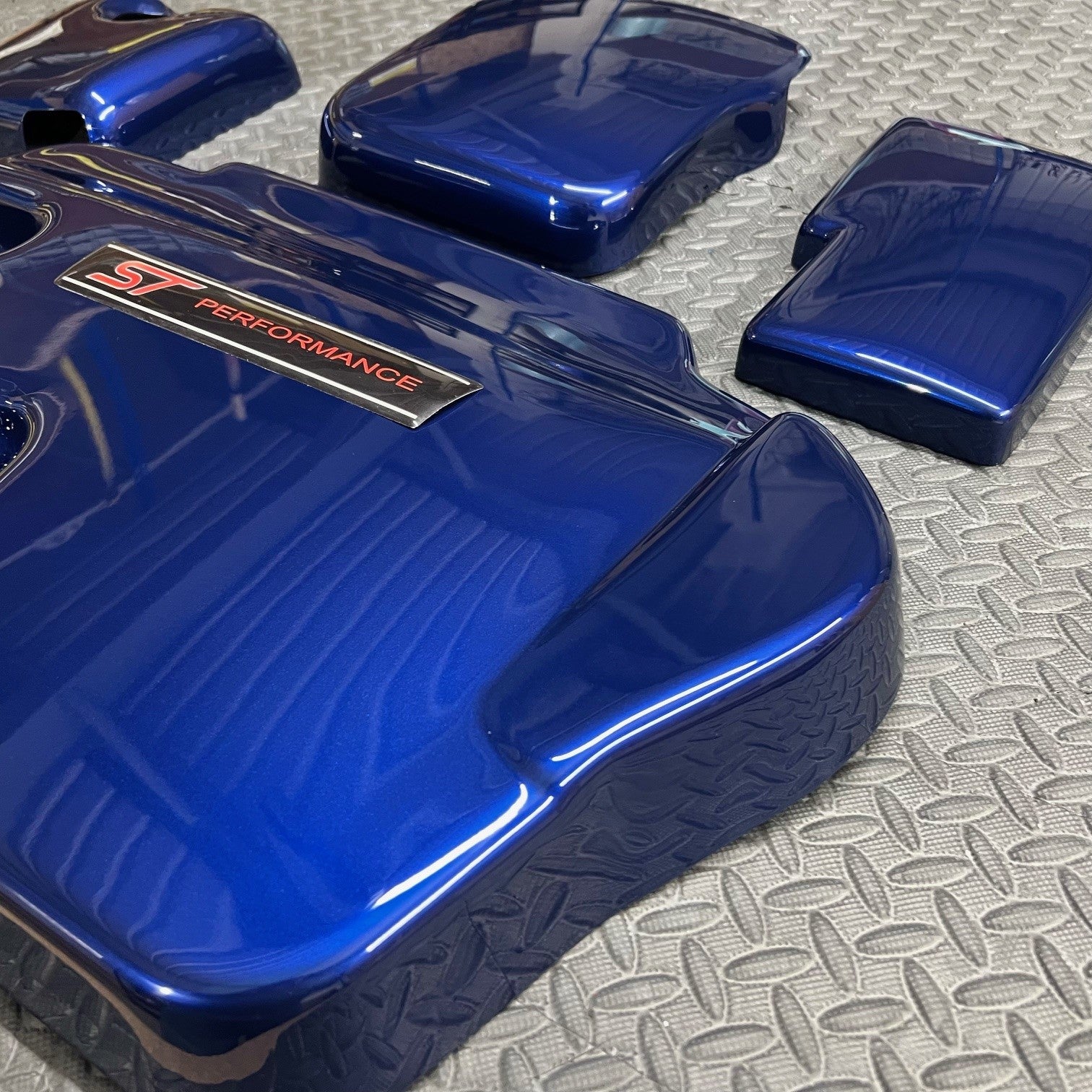 Proform Small Engine Bay Dress Up Bundle - Mk3.5 Focus ST Diesel (Painted Finishes)
