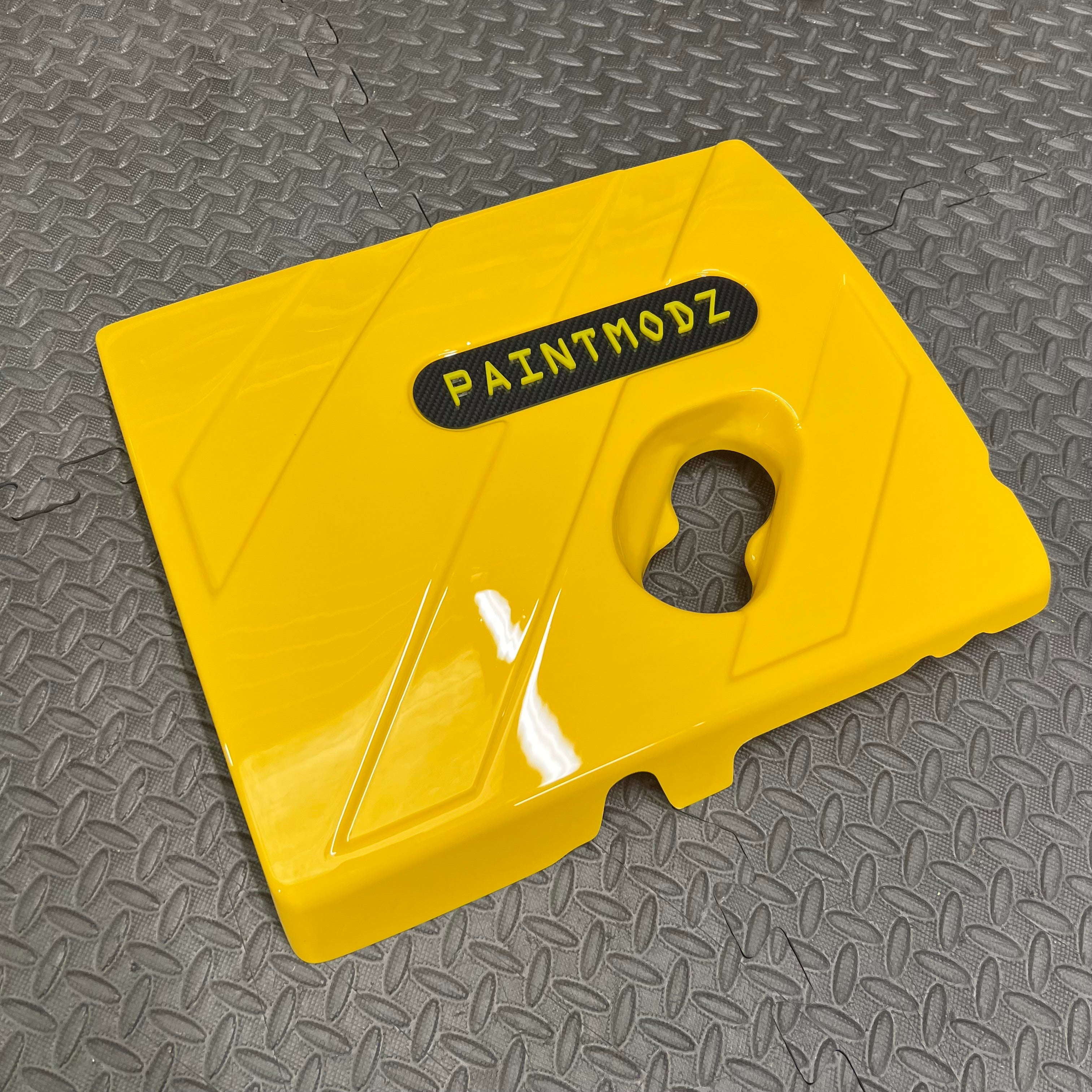 Proform Engine Cover - MK8/8.5 Fiesta ST & Mk2 Puma ST - Gloss Yellow Plastic With Yellow/Deluxe Carbon Fibre Effect Badge Plate