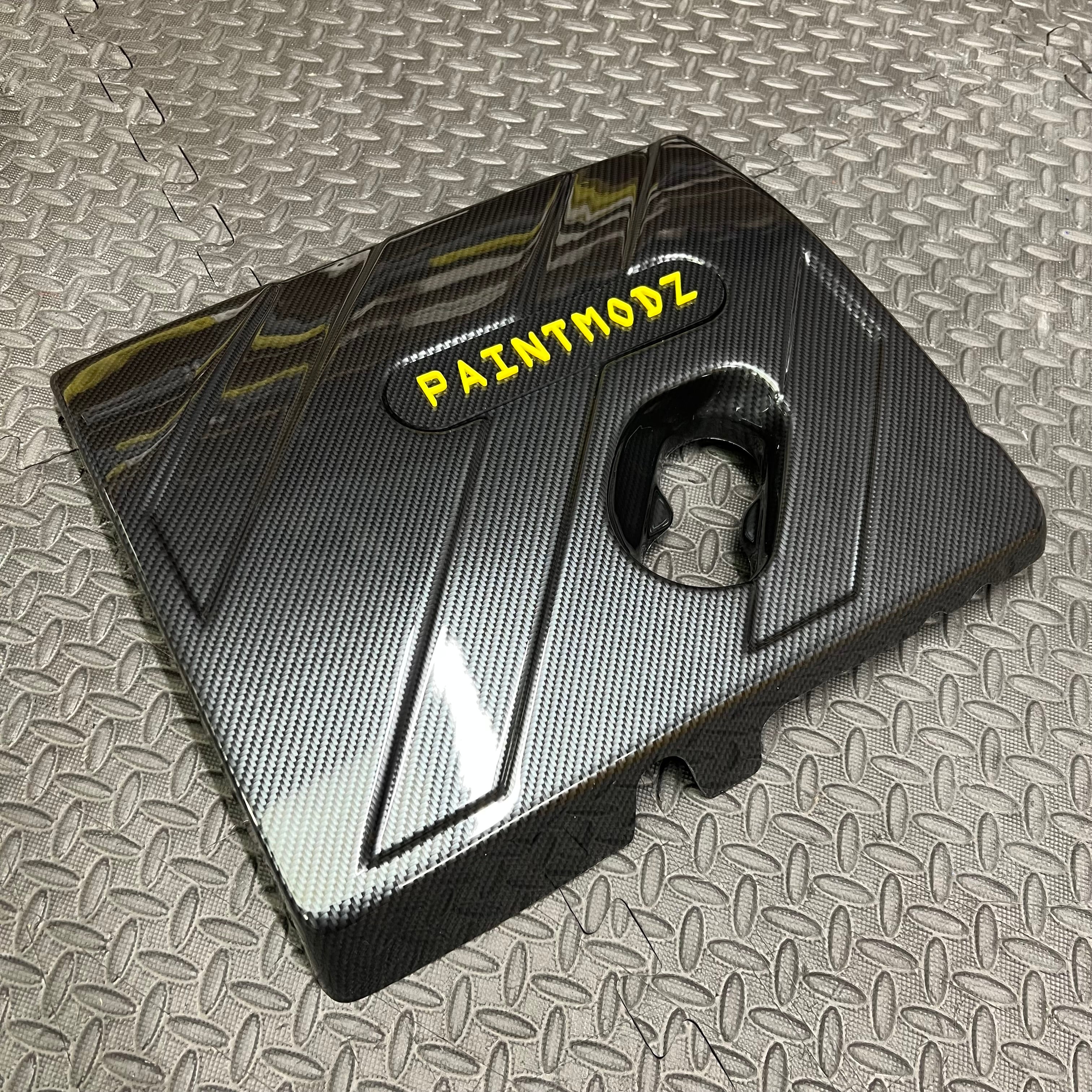 Proform Engine Cover - MK8/8.5 Fiesta ST & Mk2 Puma ST - Deluxe Carbon Fibre Effect Plastic With Yellow/Deluxe Carbon Fibre Effect Badge Plate