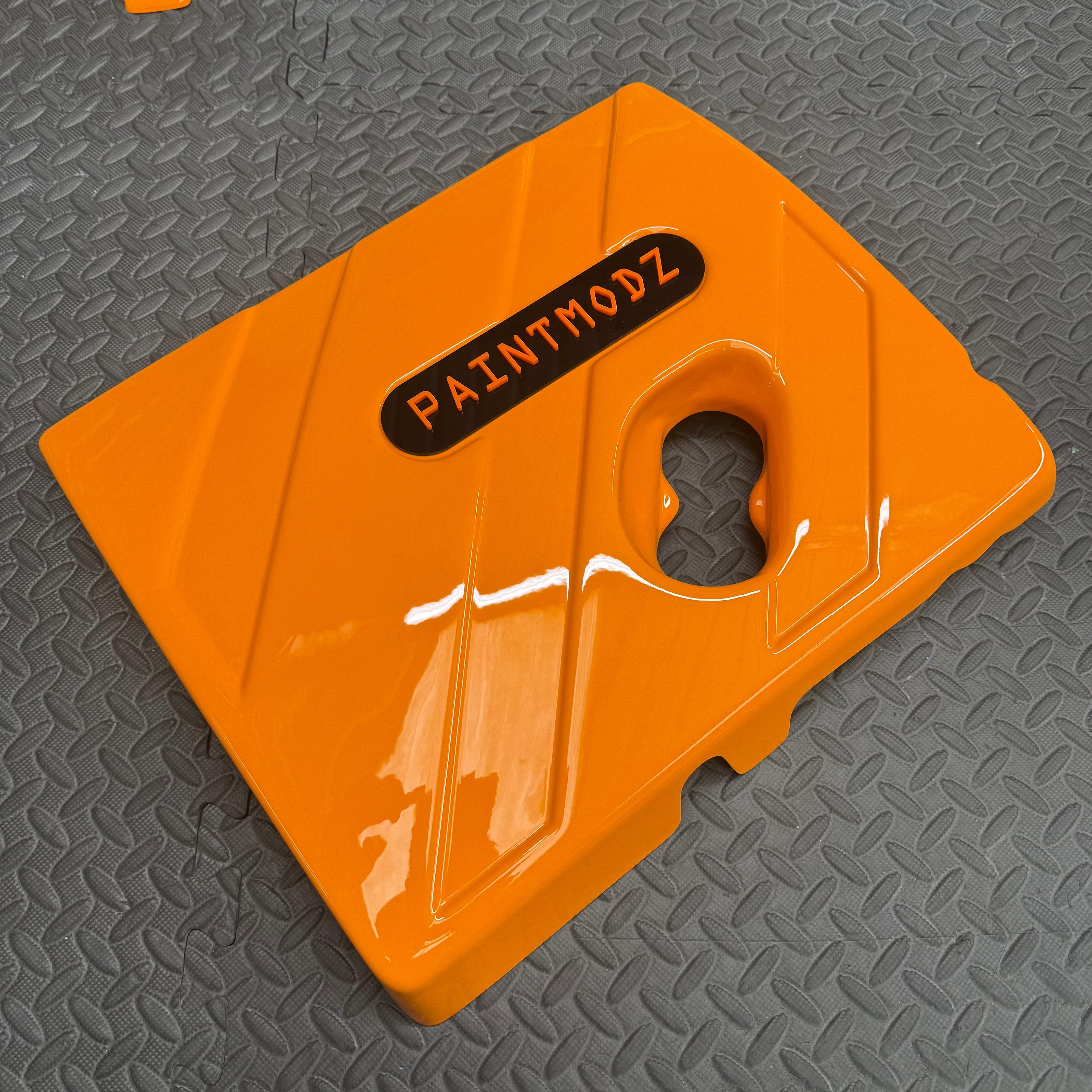 Proform Engine Cover - MK8/8.5 Fiesta ST / Mk2 Puma ST - Painted Tief Orange With Orange/Gloss Black Badge Plate