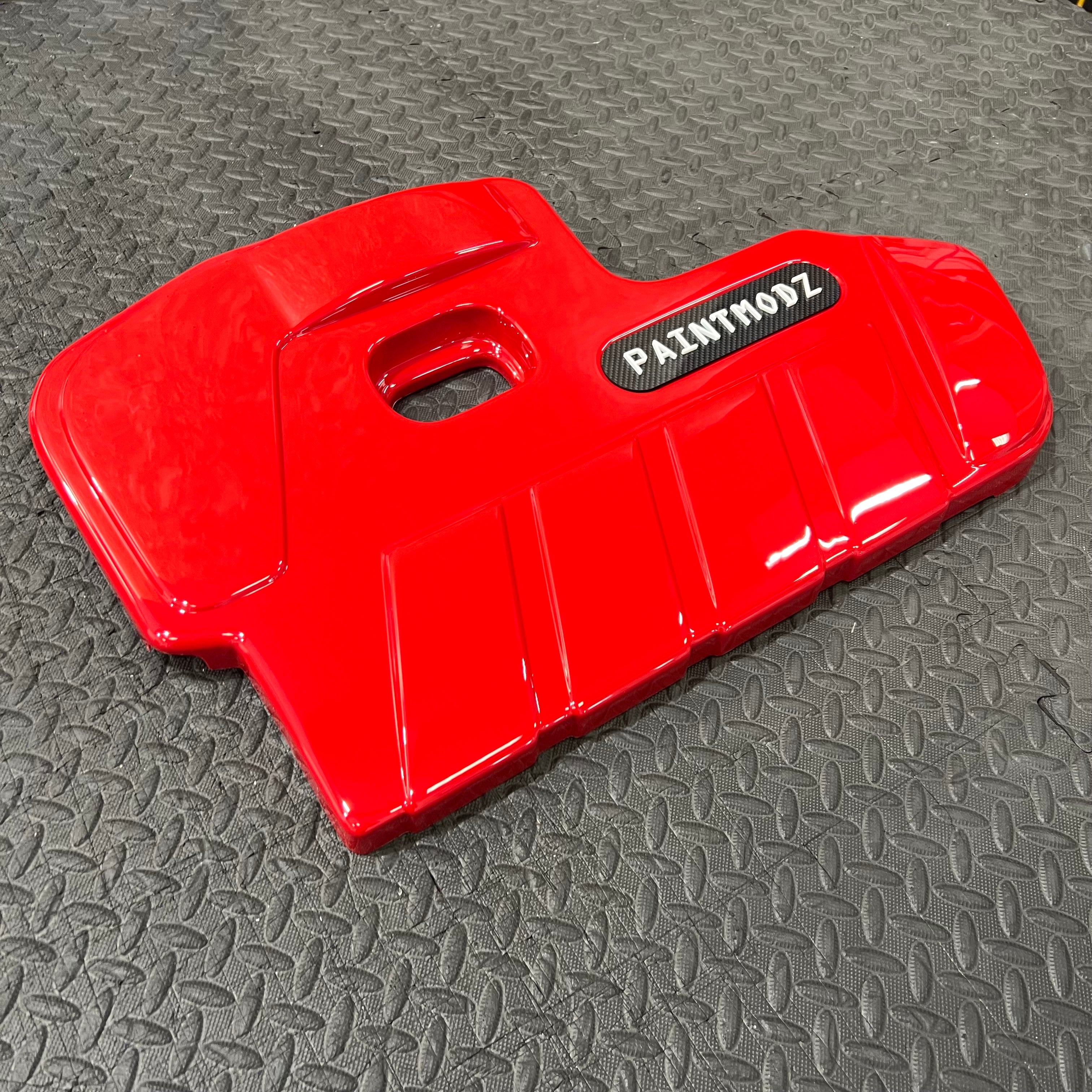 Proform Engine Cover - MK4/4.5 Focus ST Petrol - Gloss Red Plastic - White/Deluxe Carbon Fibre Effect Badge