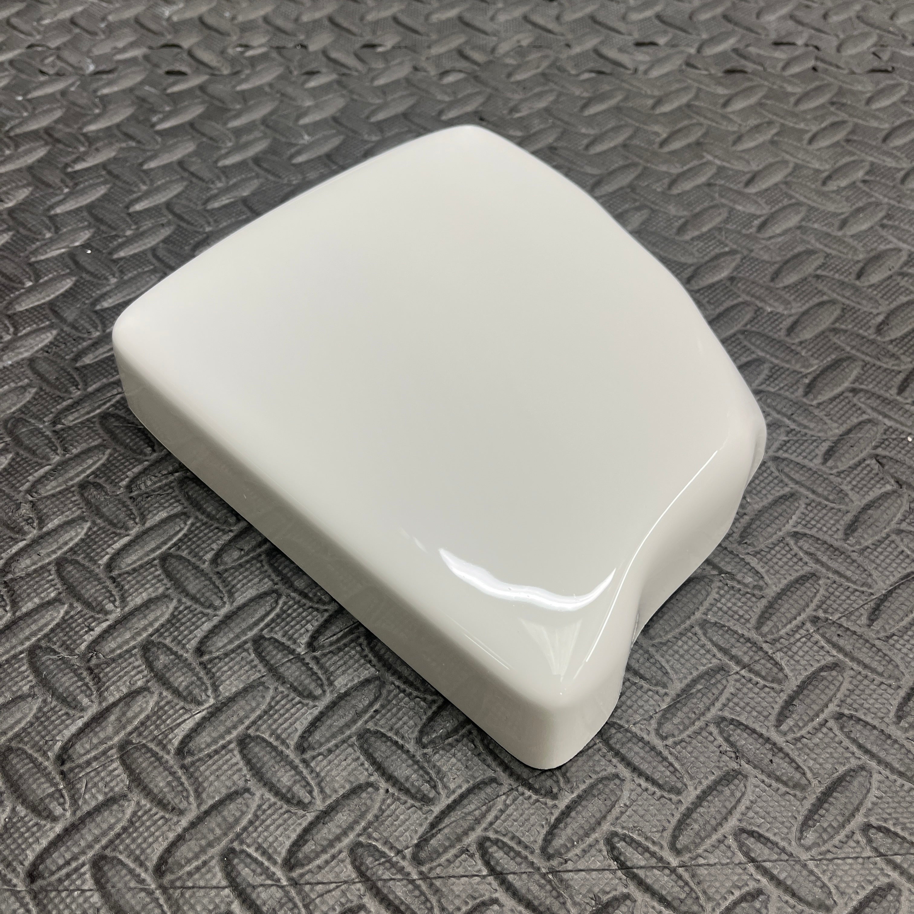 Proform Sicherungskastenabdeckung (Kunststoffoberflächen) – Mk7/7.5 Ford Fiesta 