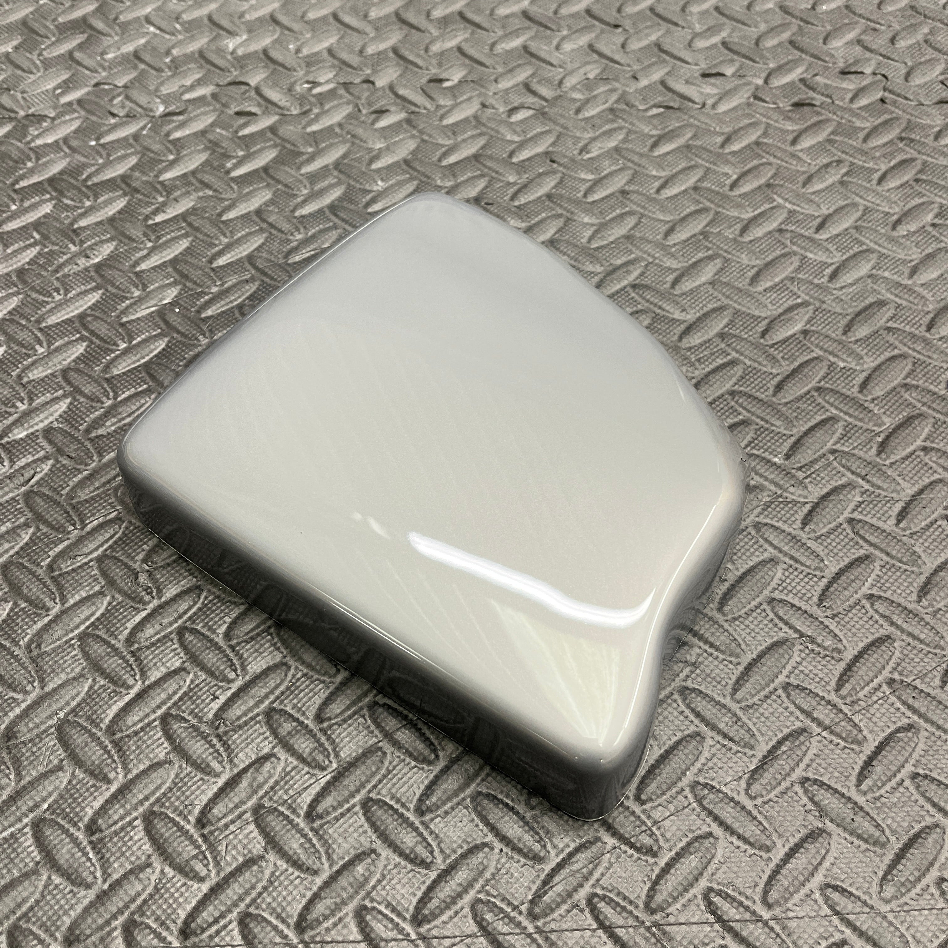 Proform Sicherungskastenabdeckung (Kunststoffoberflächen) – Mk7/7.5 Ford Fiesta 