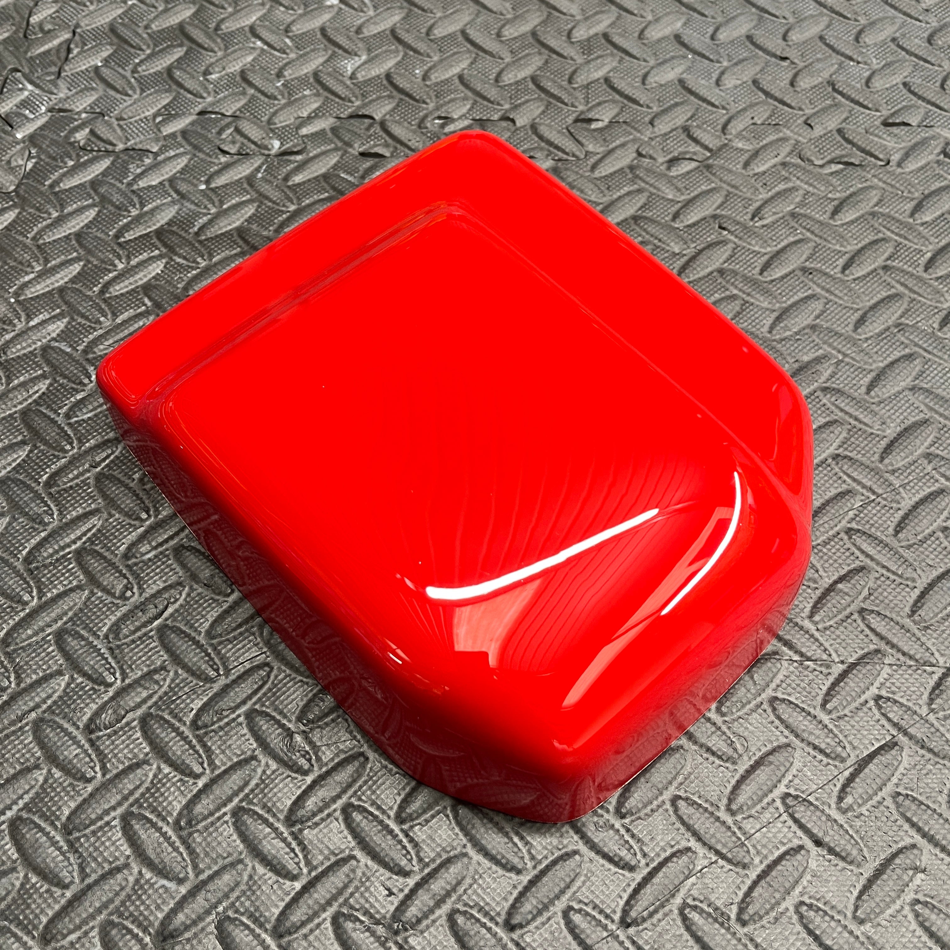 Proform Sicherungskastenabdeckung – Mk8/8.5 Fiesta &amp; Mk2 Puma (Kunststoffoberflächen)