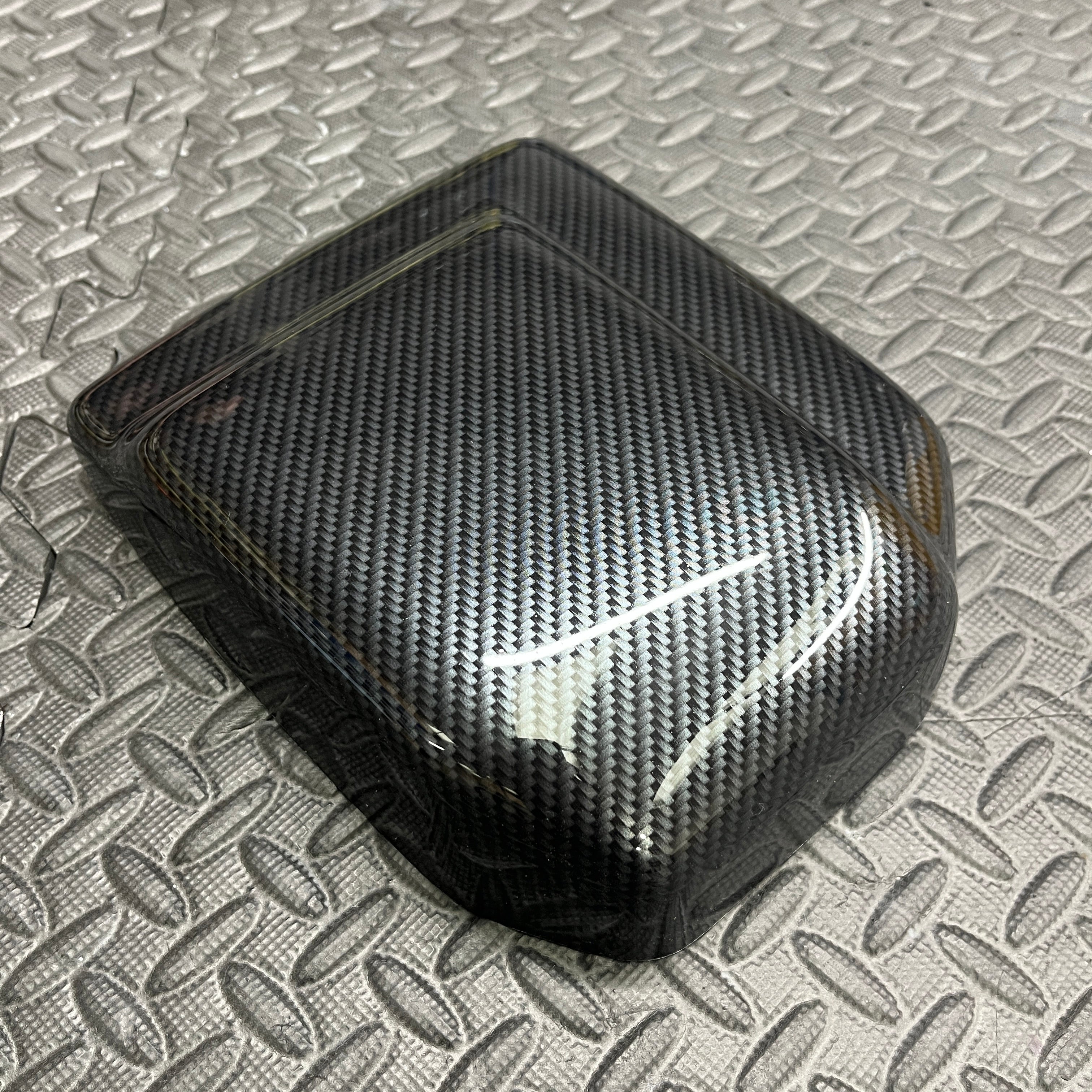 Proform Mk8/8.5 Ford Fiesta Fuse Box Cover - Deluxe Carbon Fibre Effect Plastic