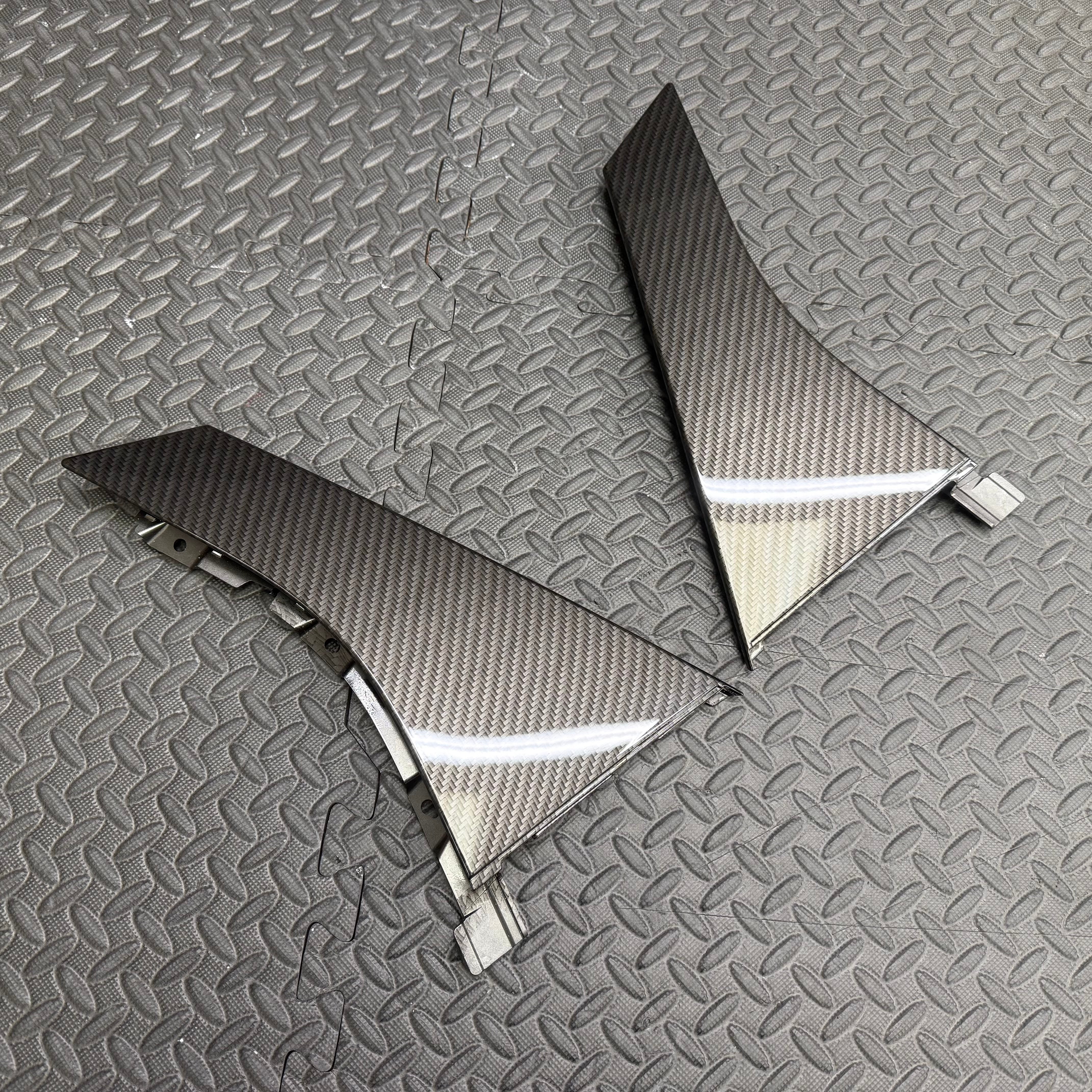 Genuine Ford C Pillar Trims (Set of 2) - Mk3/3.5 Focus inc ST/RS (Painted/Hydrodipped Finishes)