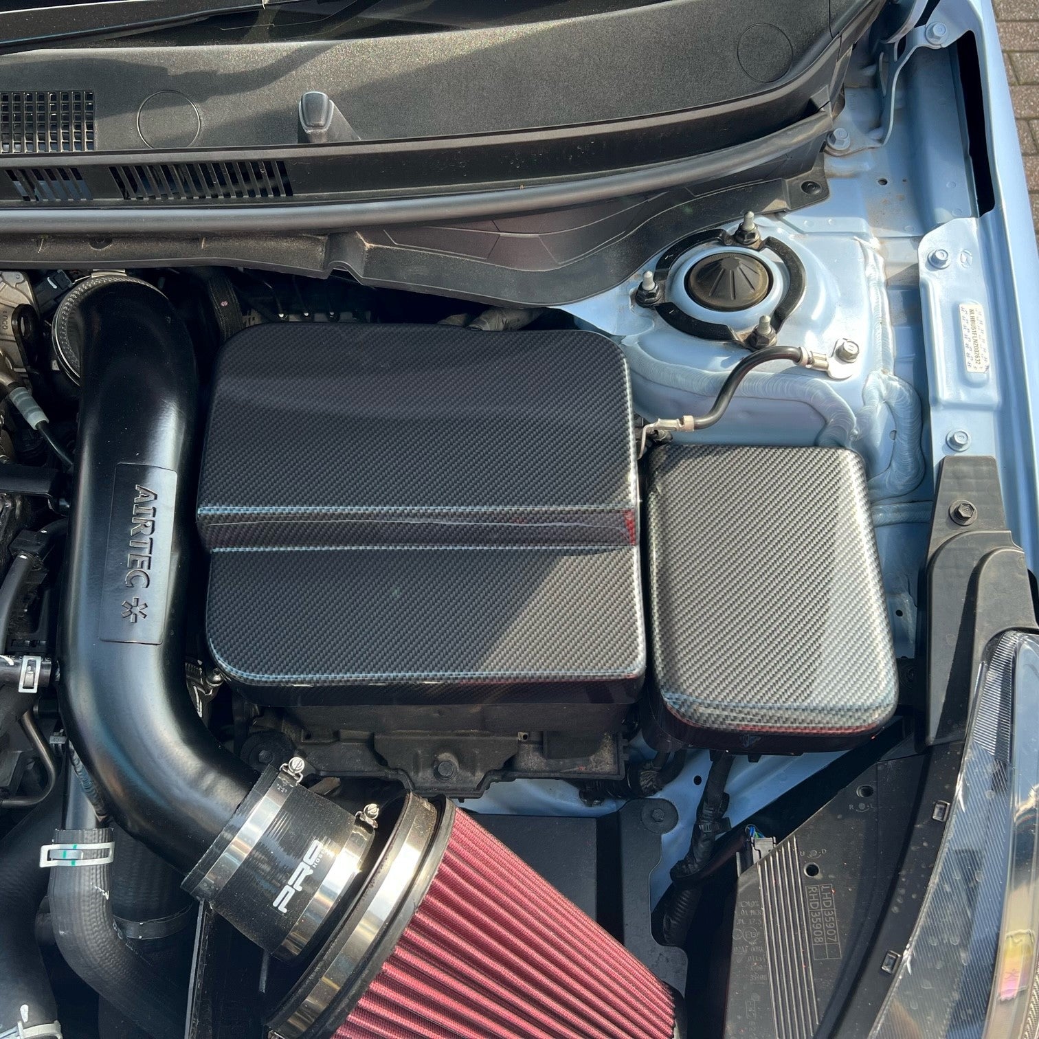 Proform Battery Cover (Plastic Finishes) - Fits Hyundai i20 inc N & N Line - Right Hand Drive - Deluxe Carbon Fibre Effect Plastic