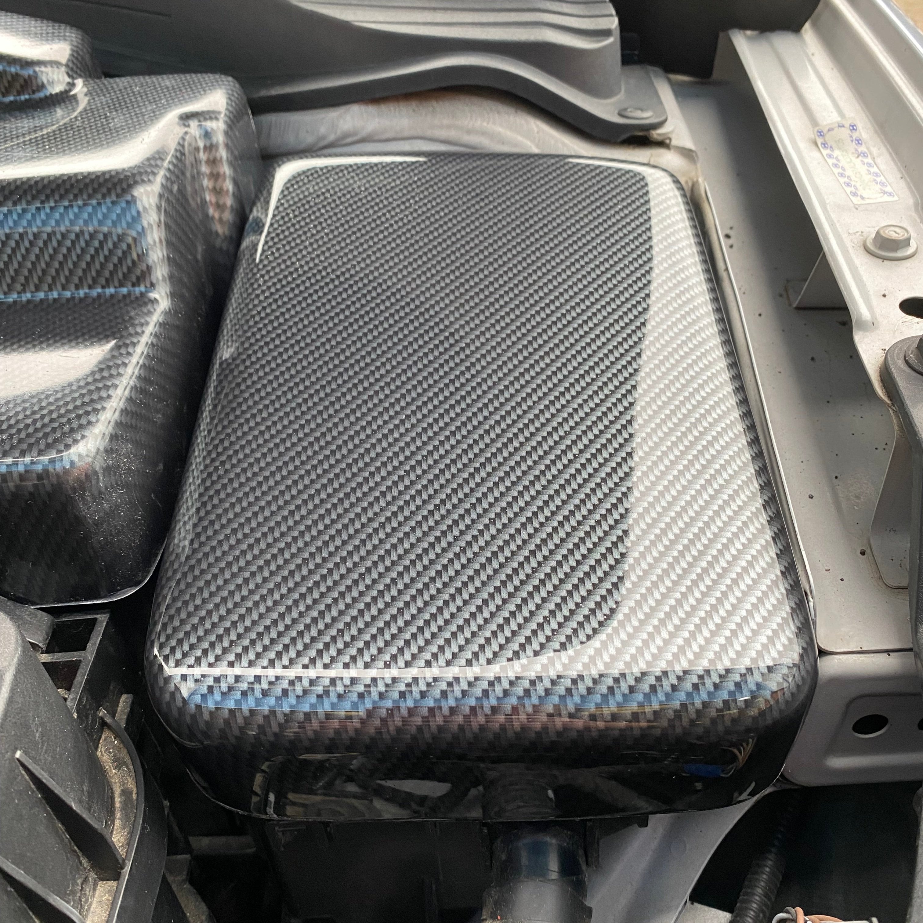 Proform Fuse Box Cover - Fits Hyundai i30/Veloster N - Deluxe Carbon Fibre Effect Plastic