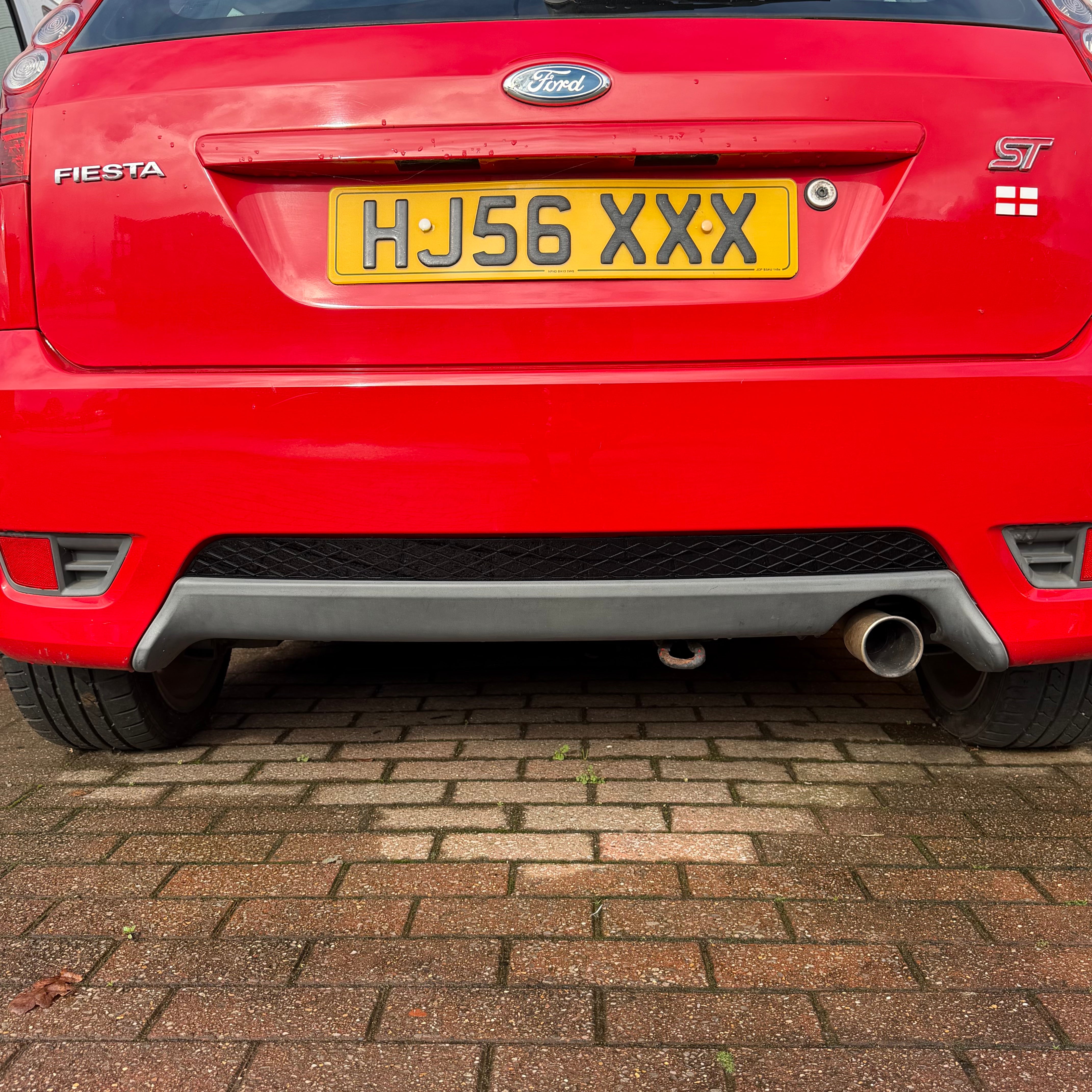 Mk6 Fiesta ST150 / Zetec S Gloss Black Rear Valance Insert