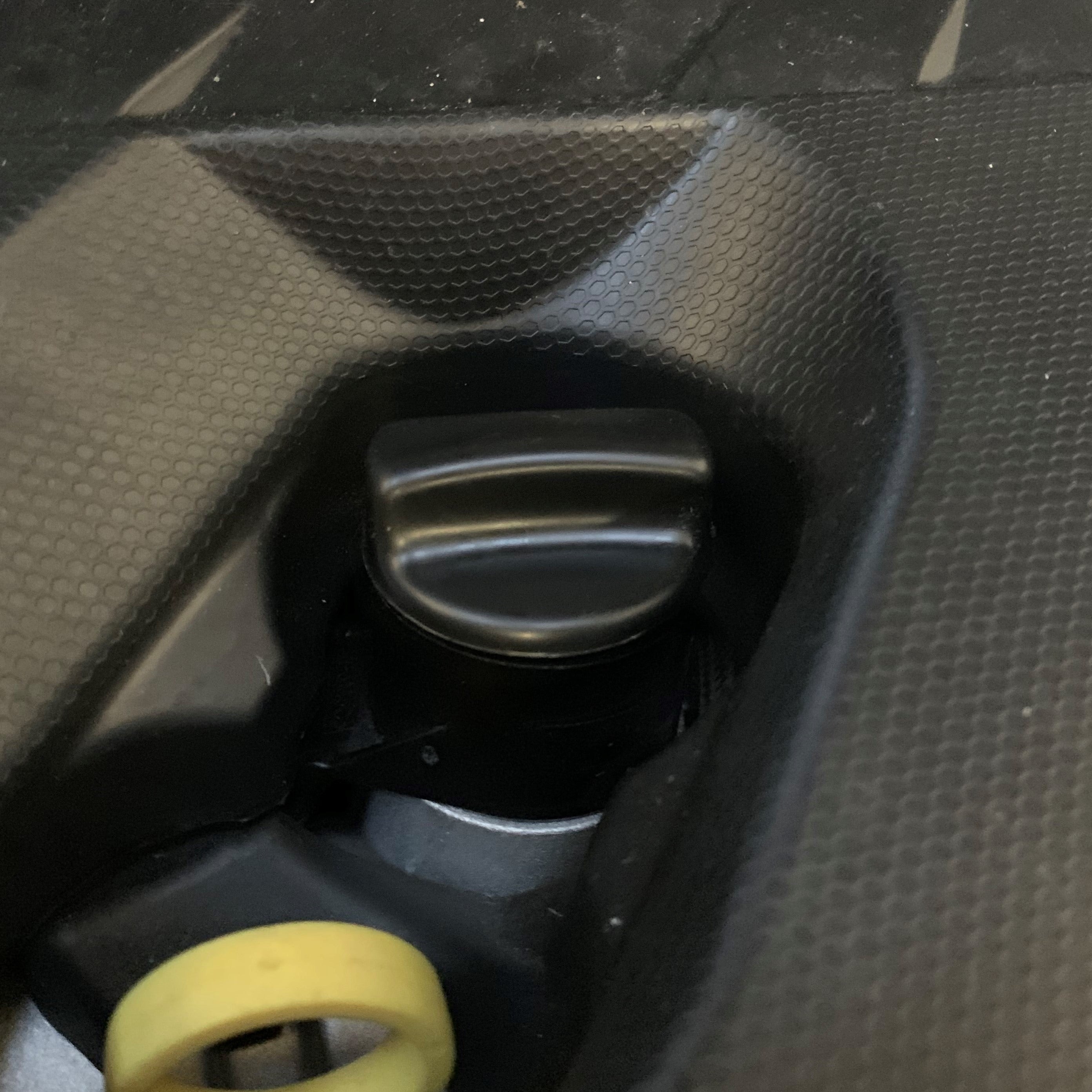 Proform Engine Oil Cap Cover - Mk8/8.5 Fiesta (Plastic Finishes)