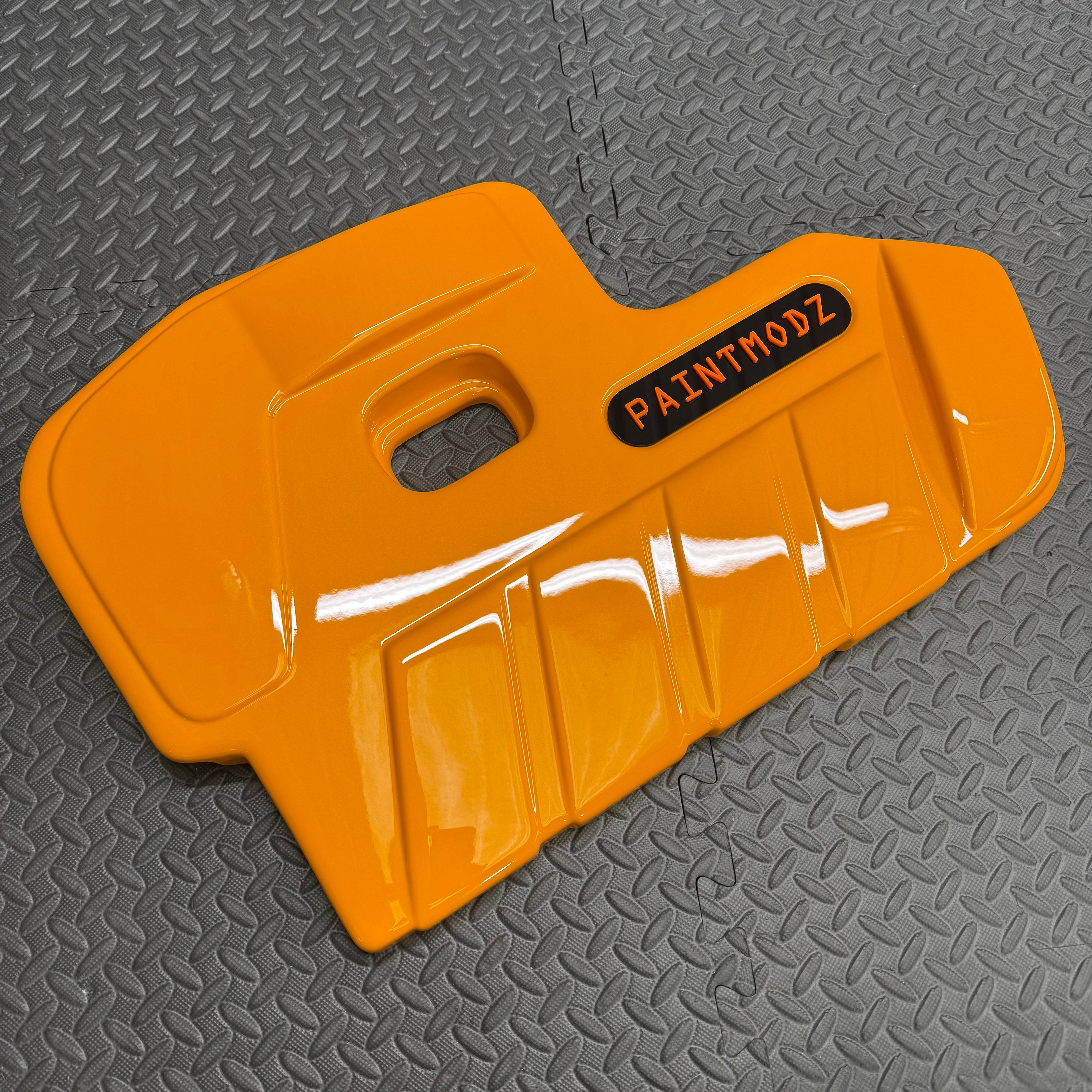 Proform Engine Cover - Mk4/4.5 Focus ST Petrol - Painted Orange Fury - With Orange/Gloss Black Badge
