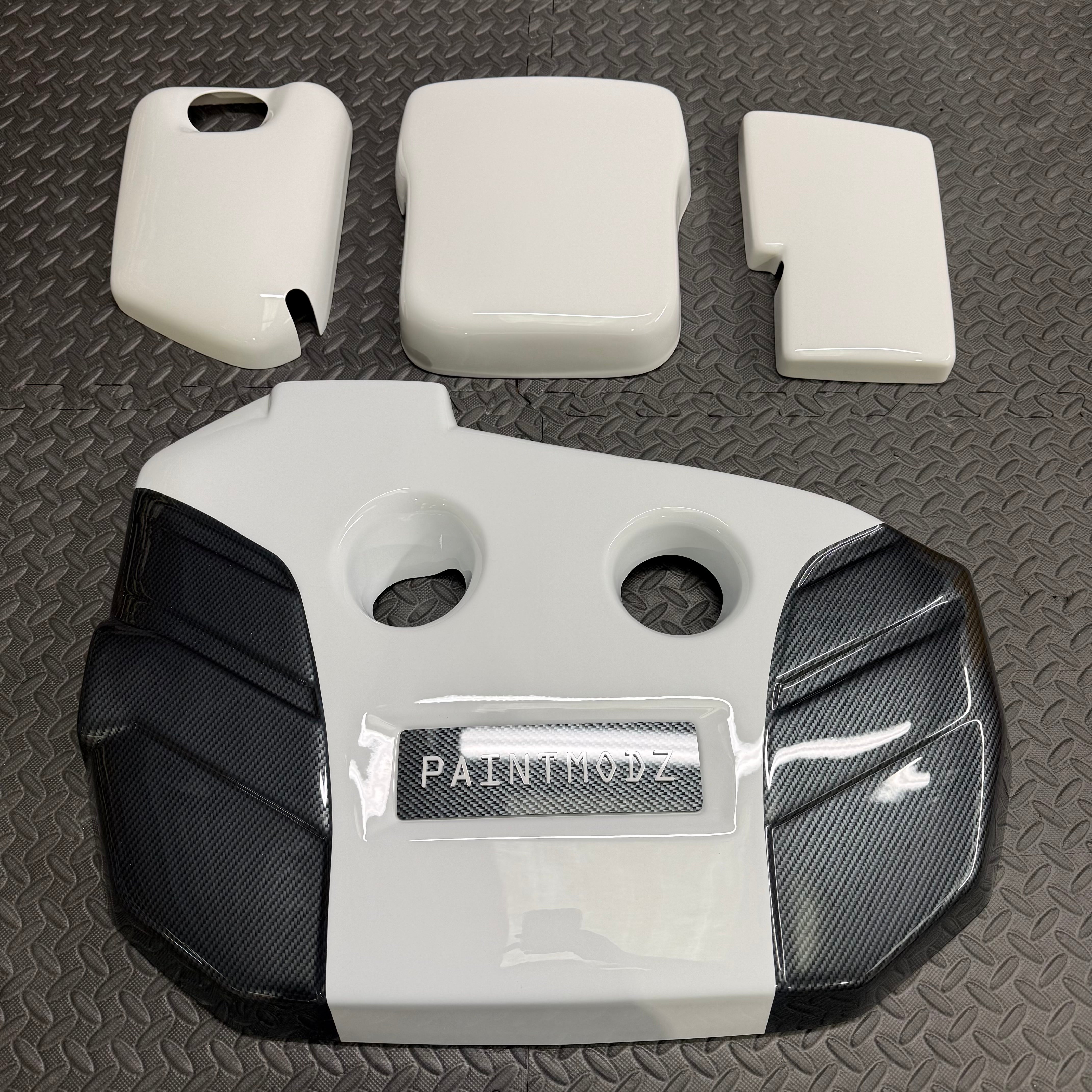 Proform Small Engine Bay Dress Up Bundle - Mk3.5 Focus RS - Painted Frozen White with Deluxe Carbon Fibre Detailing and White/DeluxeCarbon Fibre Effect Engine Cover Badge