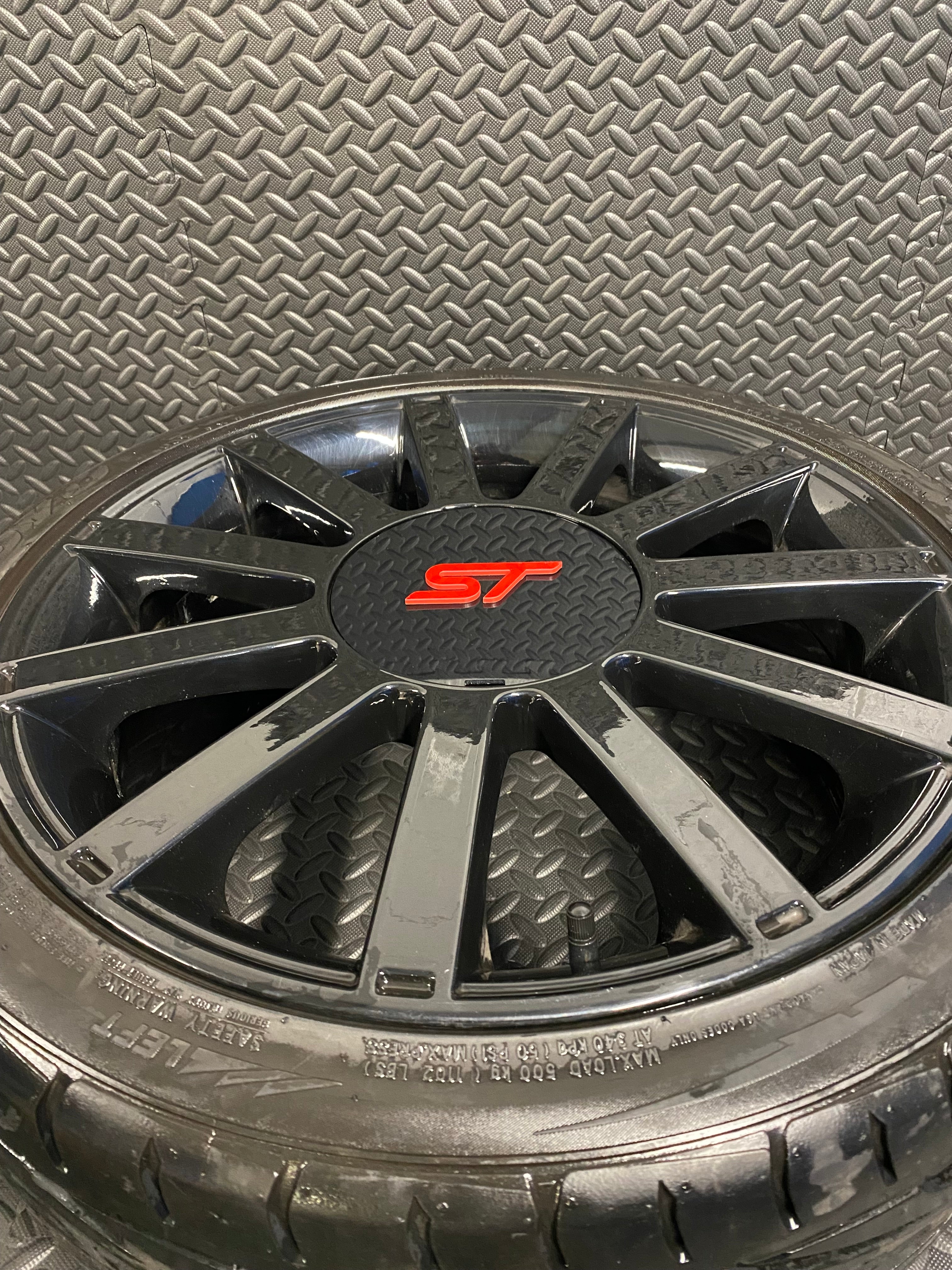 Proform Mk6 Fiesta ST150 Wheel Centre Caps (Set of 4)