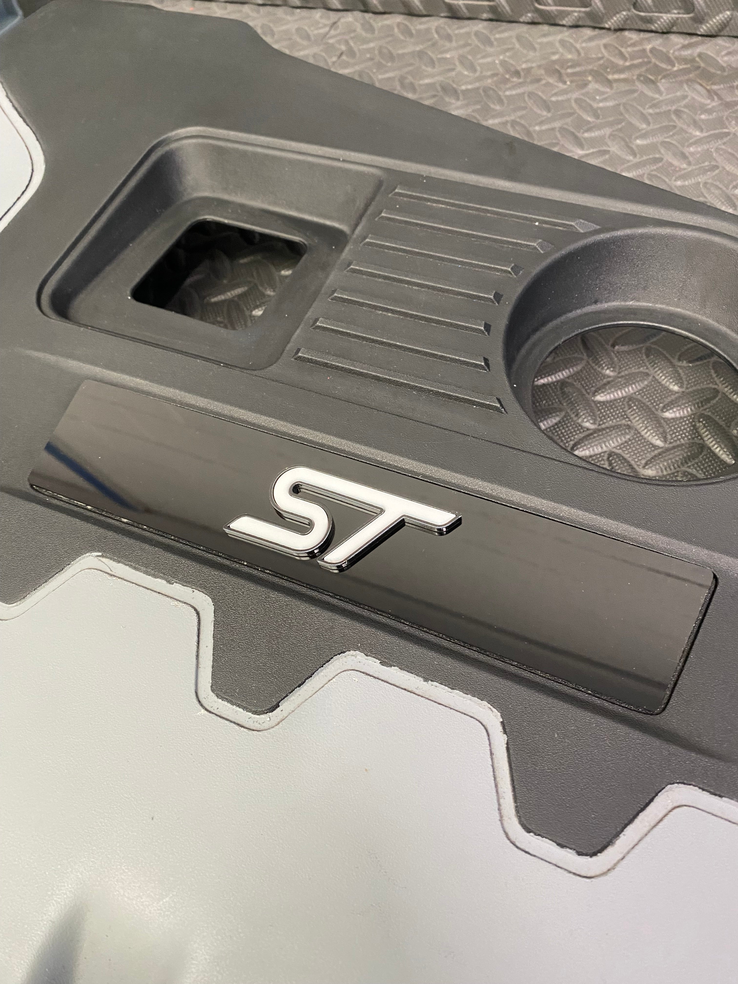 Proform Engine Cover Badge Plates With 3D Logo - Mk3/3.5 Focus ST