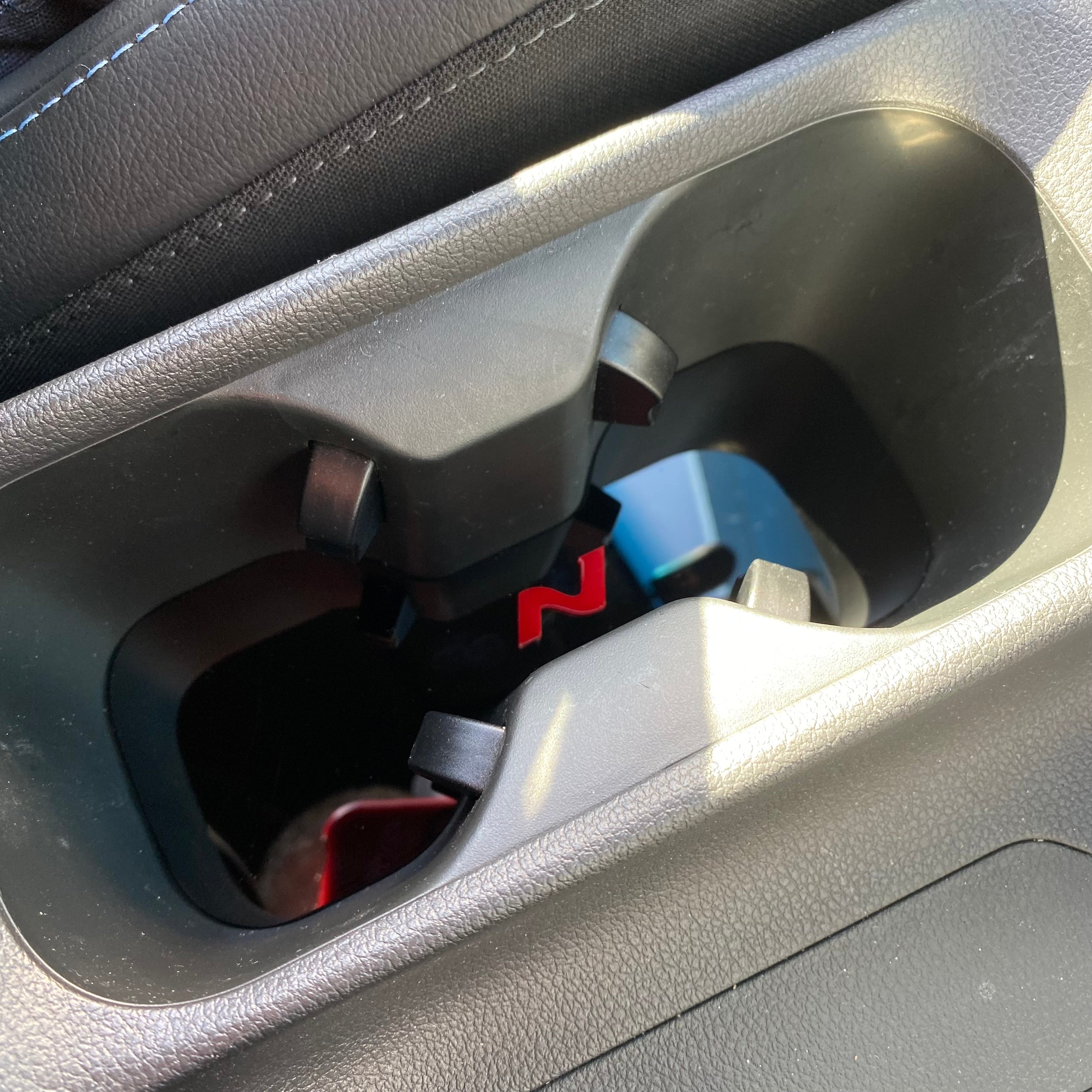 Hyundai i30 Cup Holder Inserts 