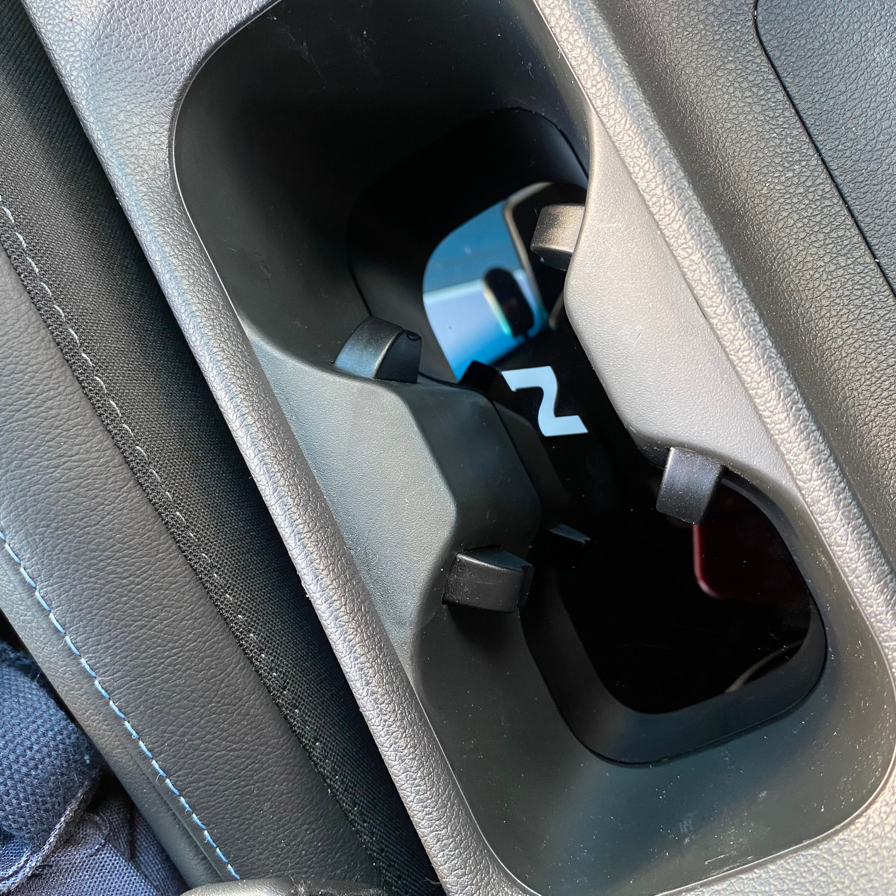 Hyundai i30 Cup Holder Inserts 