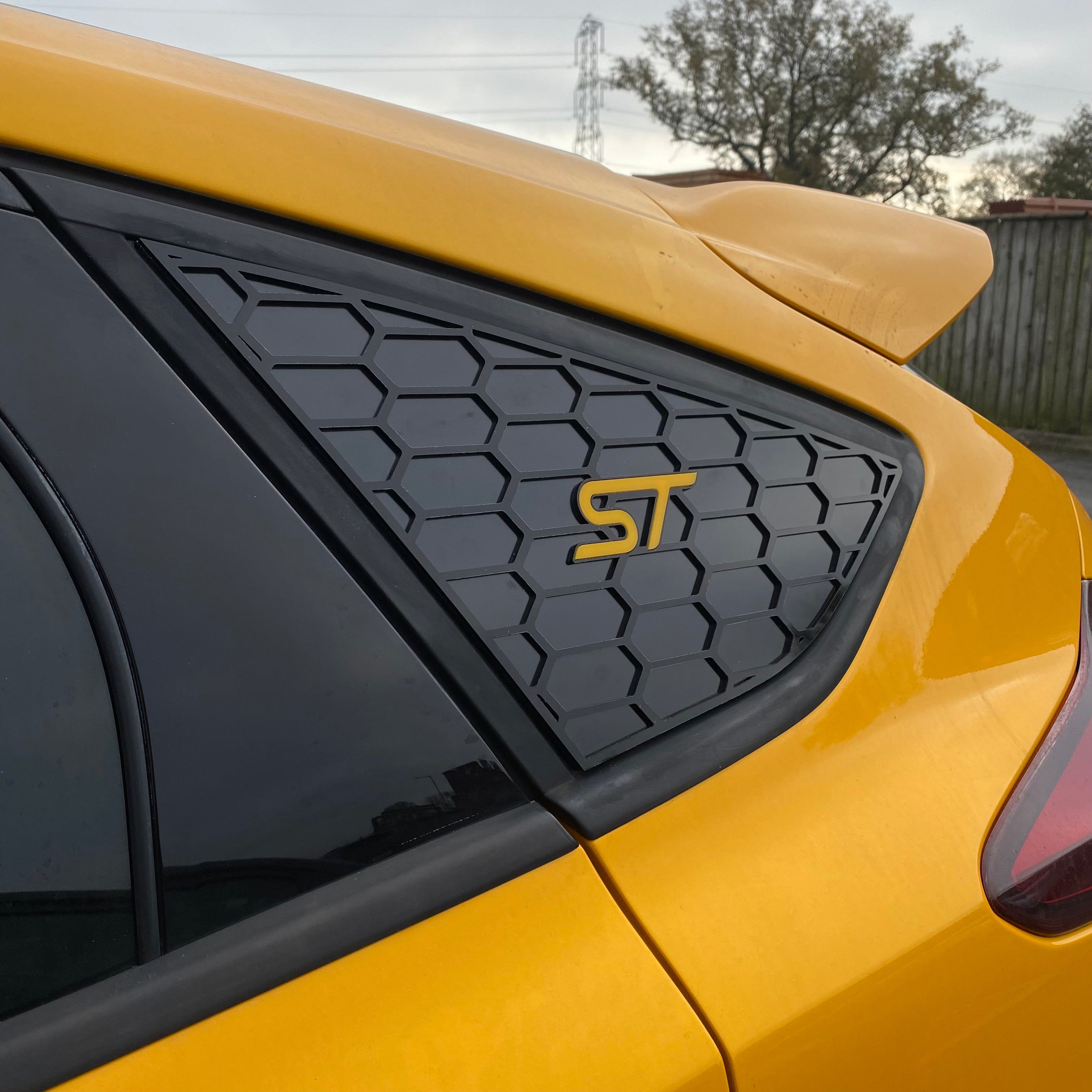 Mk3/3.5 Focus Rear Quarter Window Inserts (Pair)