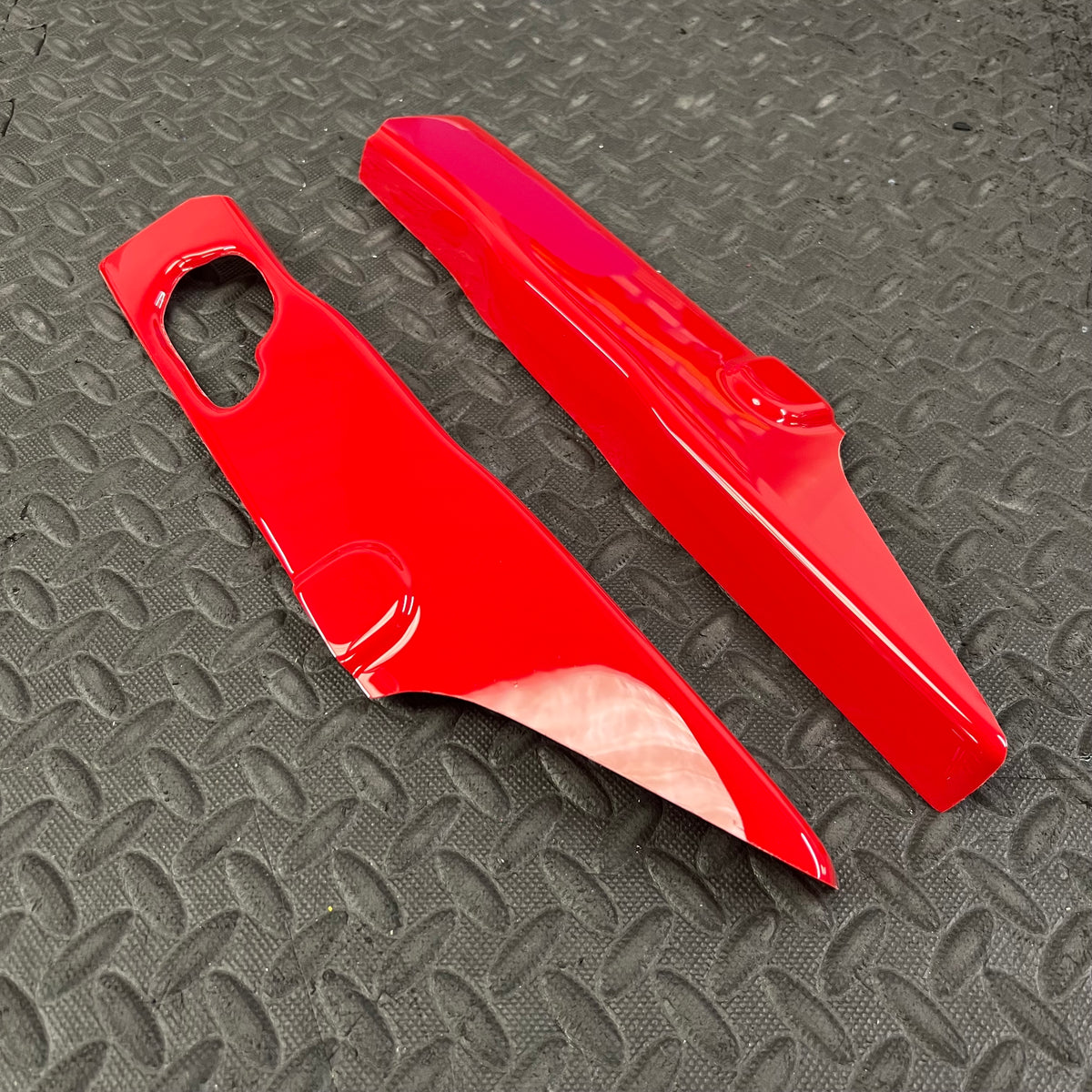 Proform Inner Wing Covers - Mk2/2.5 Ford Focus - Face Lift Models - Gloss Red Plastic