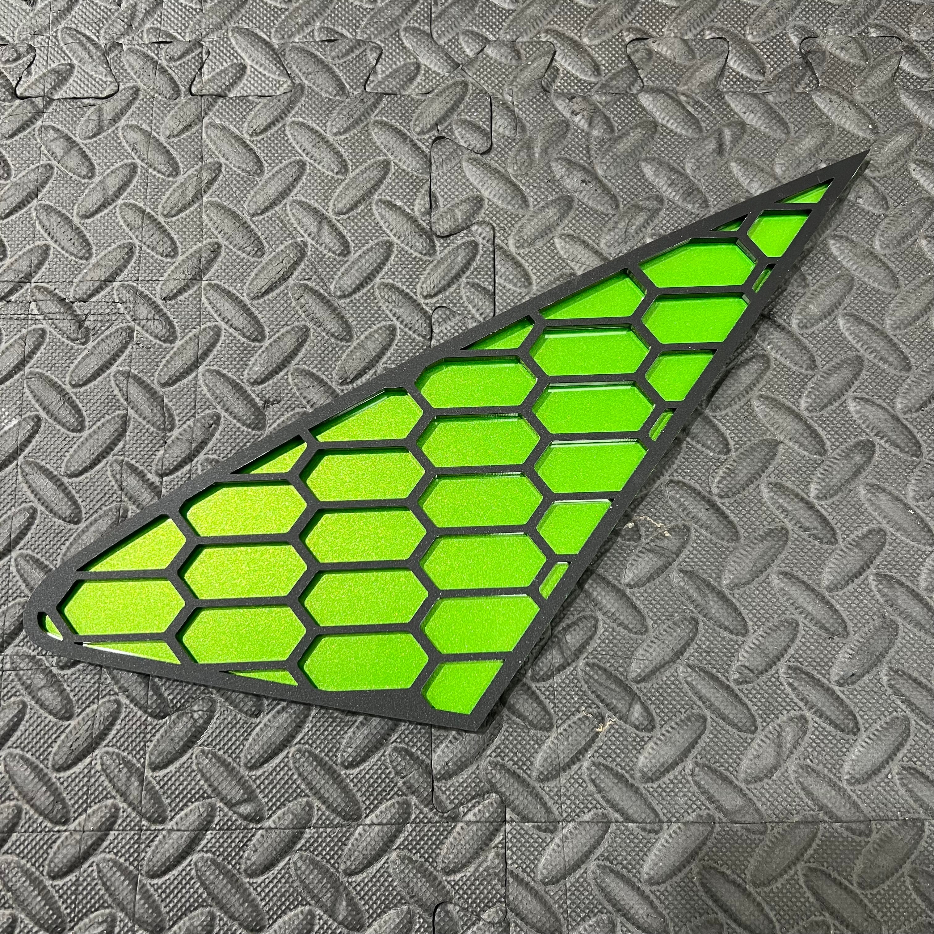 Proform Mk2/2.5 Puma Rear Window Inserts - Satin Black Hexagon Design with Mean Green Backing Plate