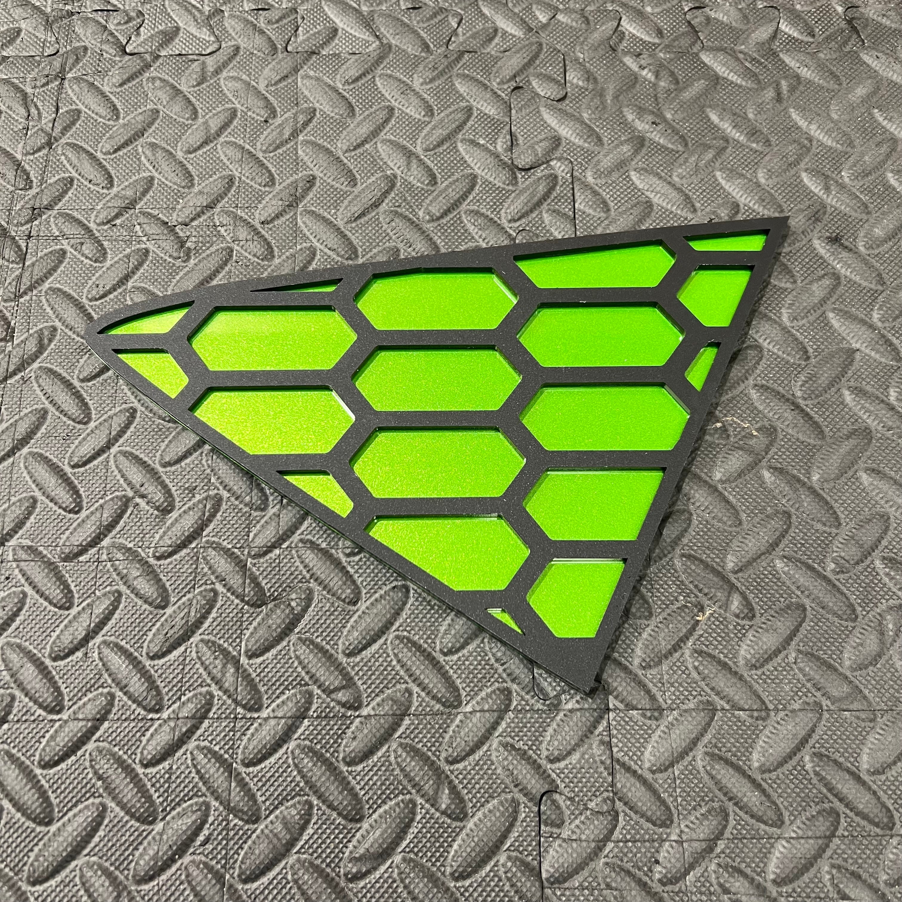 Proform Mk8/8.5 Fiesta Rear Quater Window Inserts (Right Hand Side) - Satin Black Hexagon Design With Painted Mean Green Backing Plate