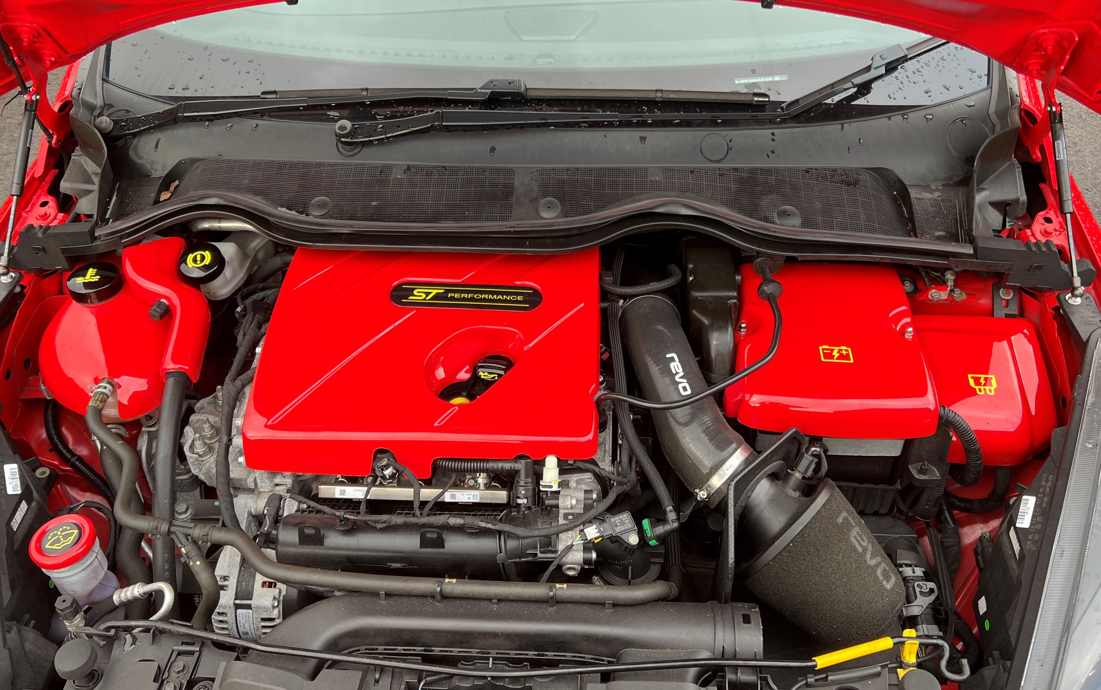 Proform Medium Engine Bay Dress Up Bundle - Mk8/8.5 Fiesta ST & Mk2 Puma ST (Plastic Finishes)