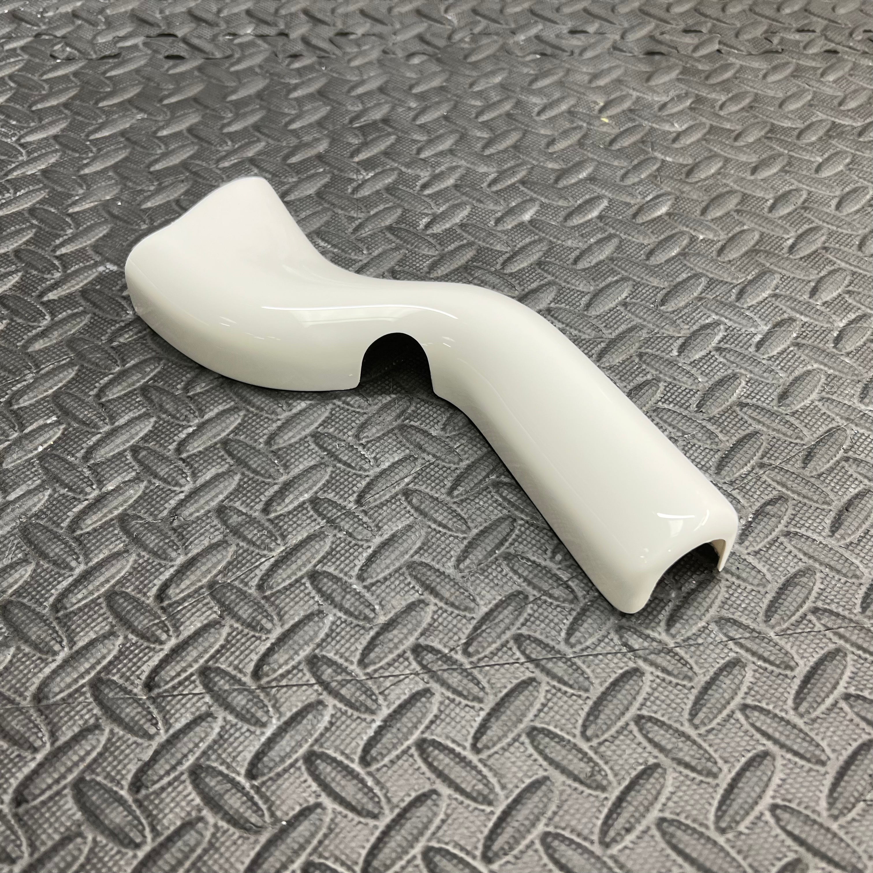 Proform Rear Air Conditioning (A/C) Cover - Fiesta Mk8/8.5 ST & Mk2 Puma ST 1.5 Engine - Gloss White Plastic