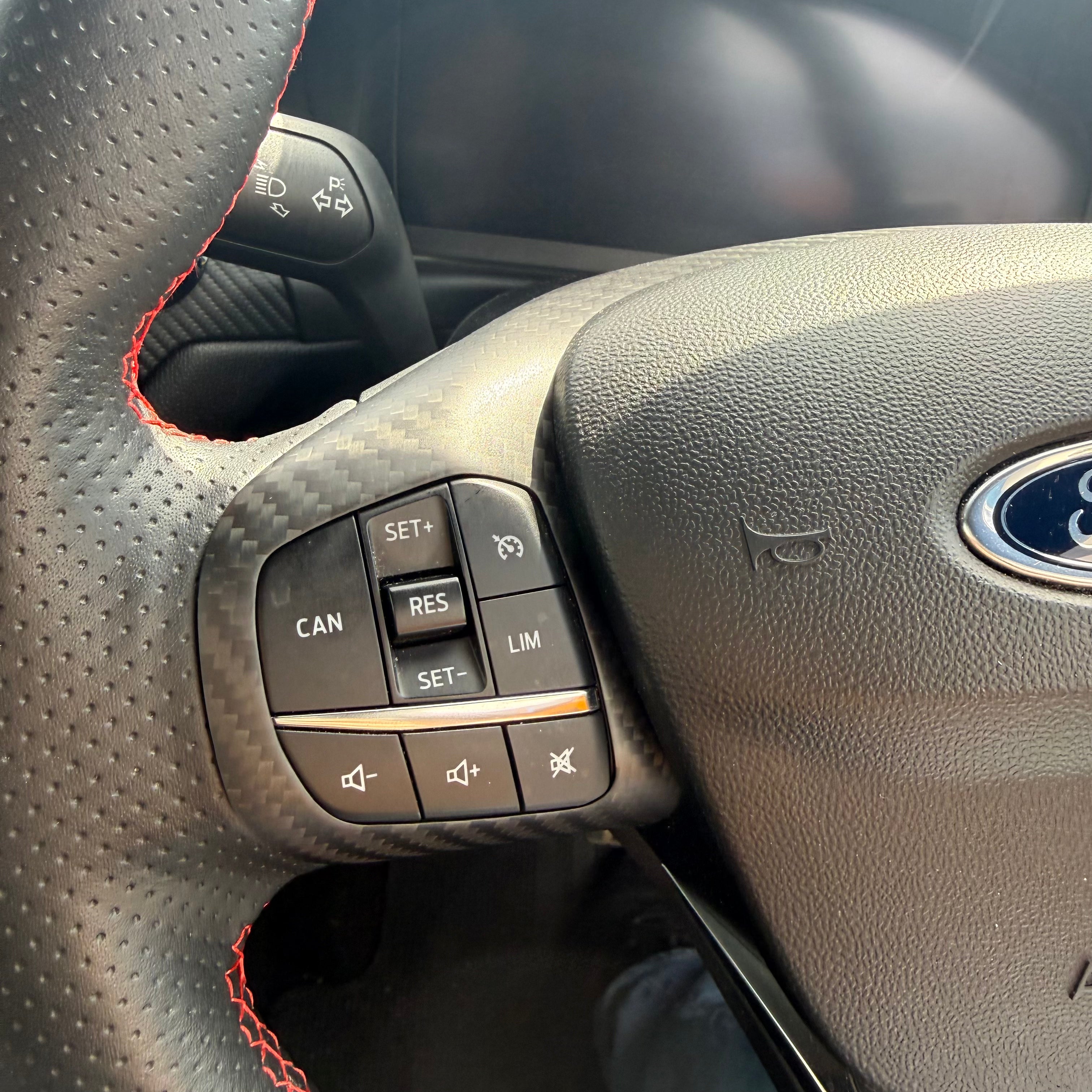 Mk8/8.5 Fiesta Real Carbon Fibre Upper Steering Wheel Trim - Satin Finish