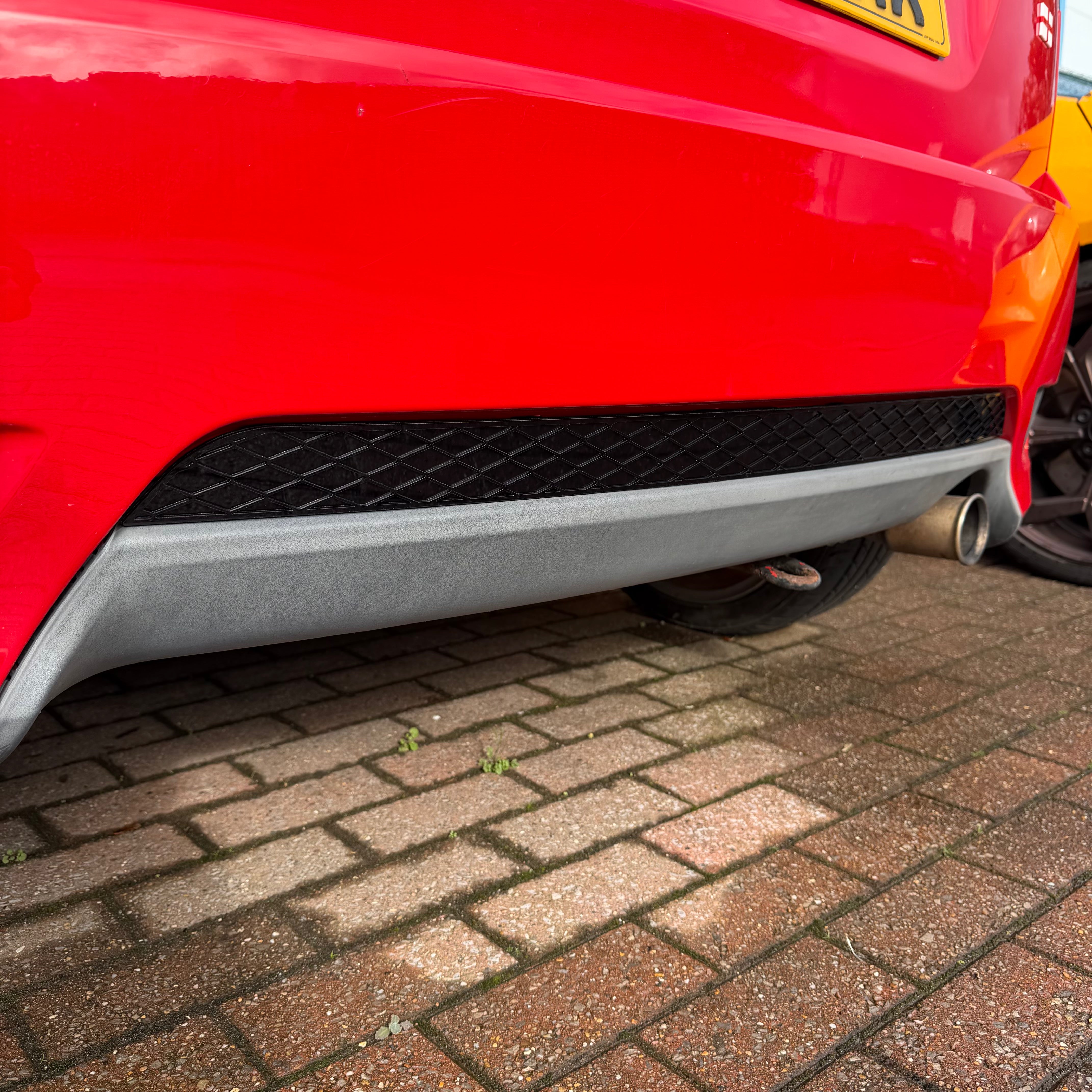 Mk6 Fiesta ST150 / Zetec S Rear Valance Insert - Gloss Black Plastic