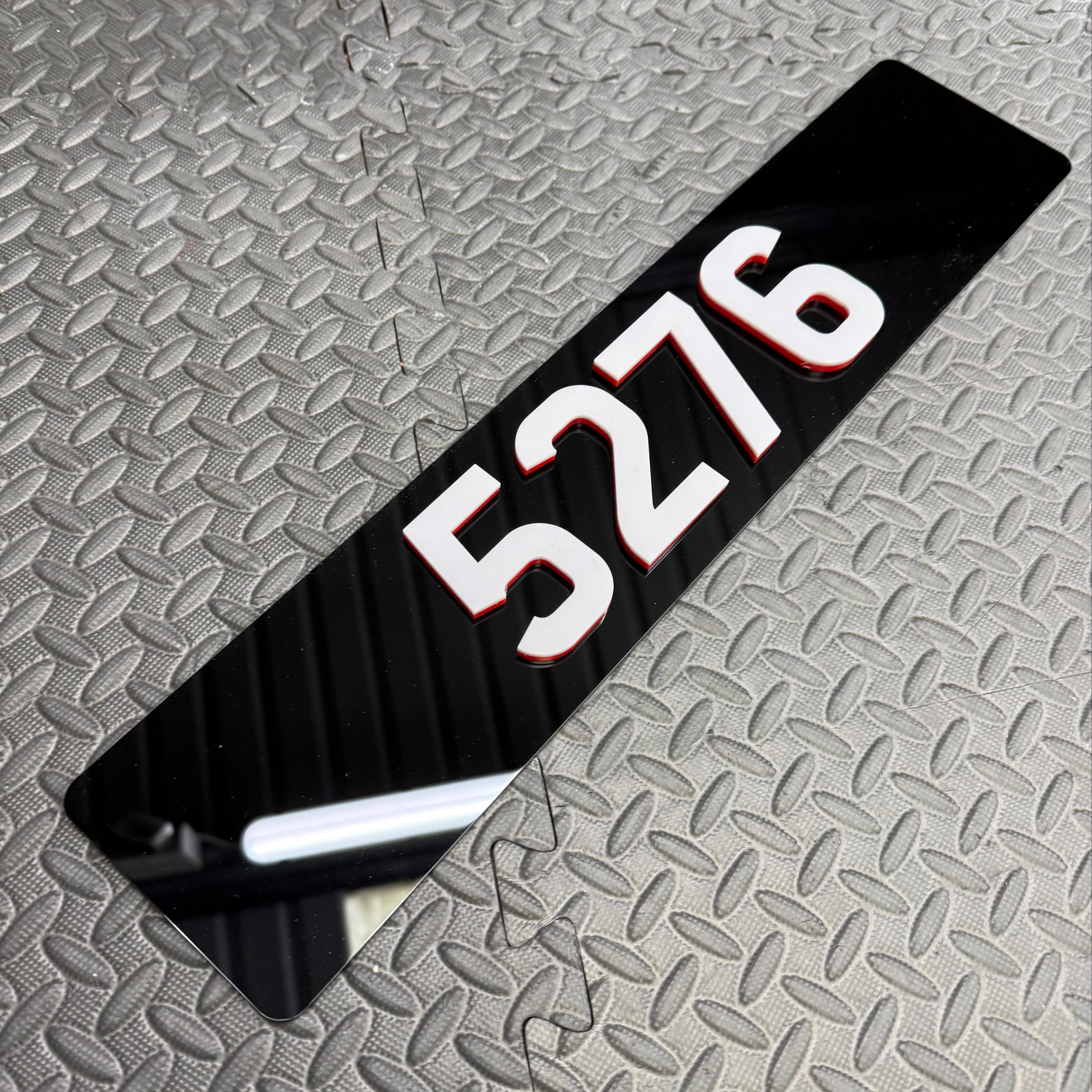 Vehicle Show Plates - Custom Designs - Gloss Black Back Plate With UK Number Plate Style Digits in Red And Light Grey 
