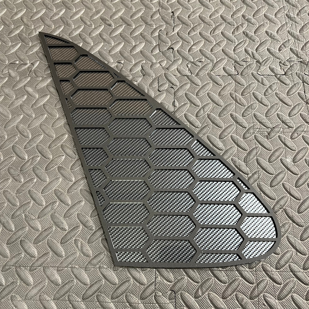 Proform Rear Quarter Window Inserts (Pair) - Fits Hyundai i30 / i30N Hatchback - Satin Hexagon Detail with  Deluxe Carbon Fibre Effect Back Plate