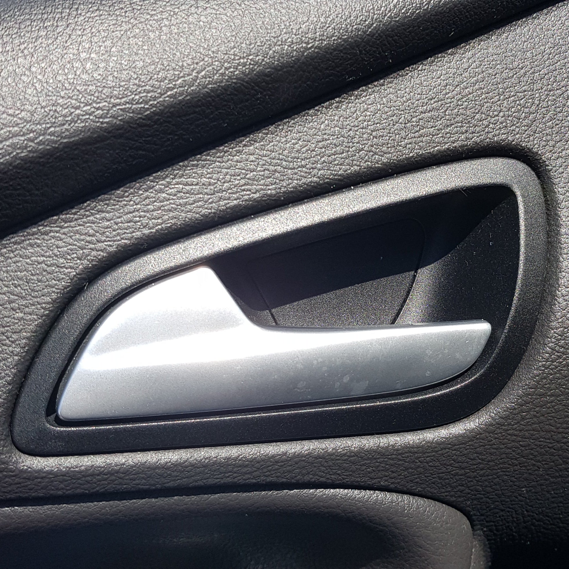 Door Handle Pull Trim Piece - Mk3.5 Focus ST/RS
