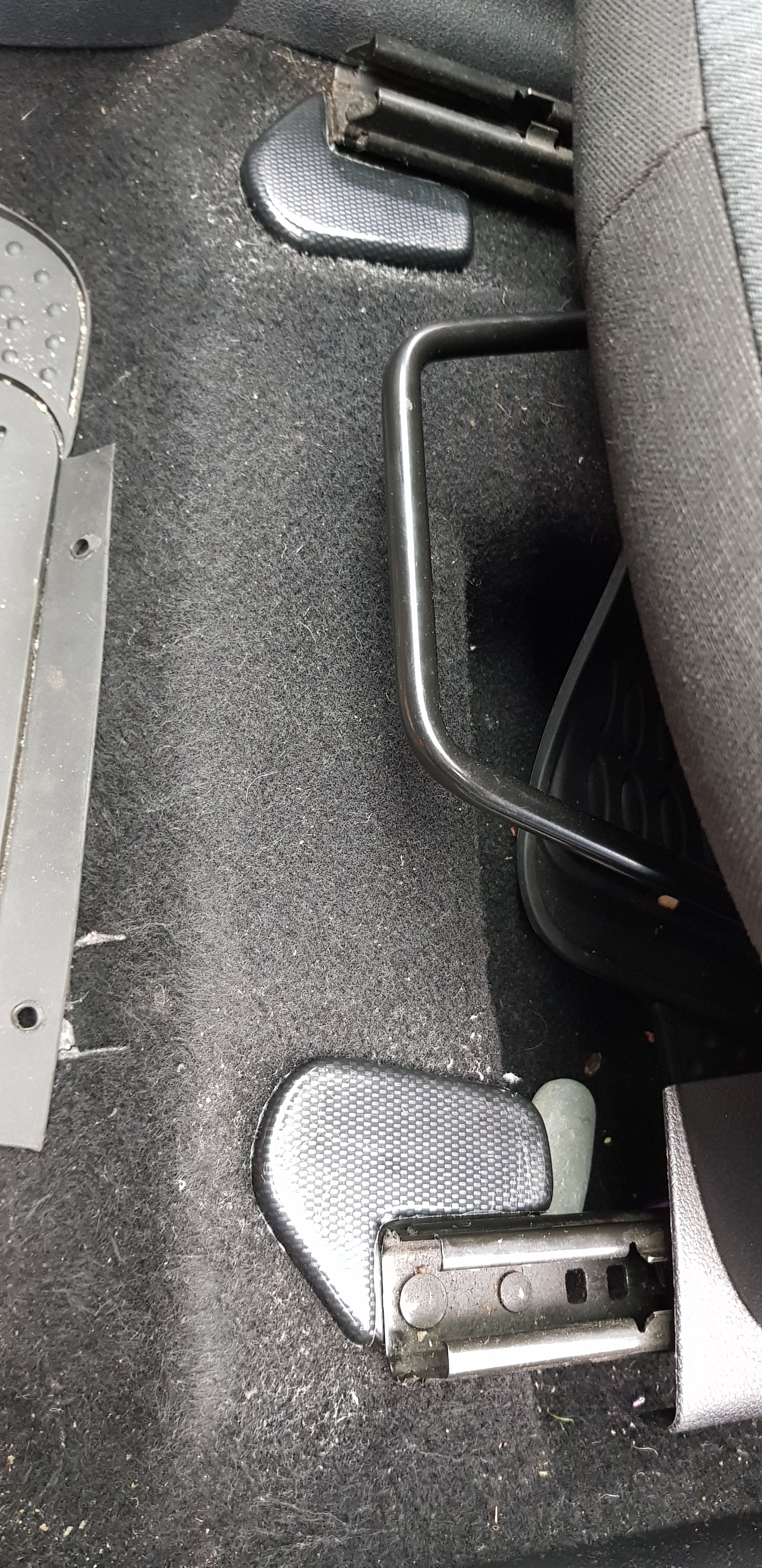 Seat Rail End Covers - Mk6 Fiesta