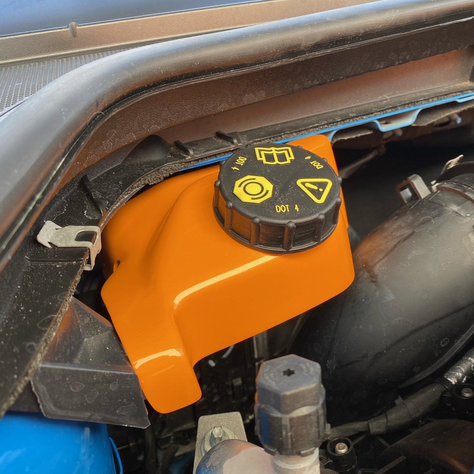 Proform Brake Reservoir Cover - Mk4/4.5 Focus ST - Painted Orange Fury - Right Hand Drive