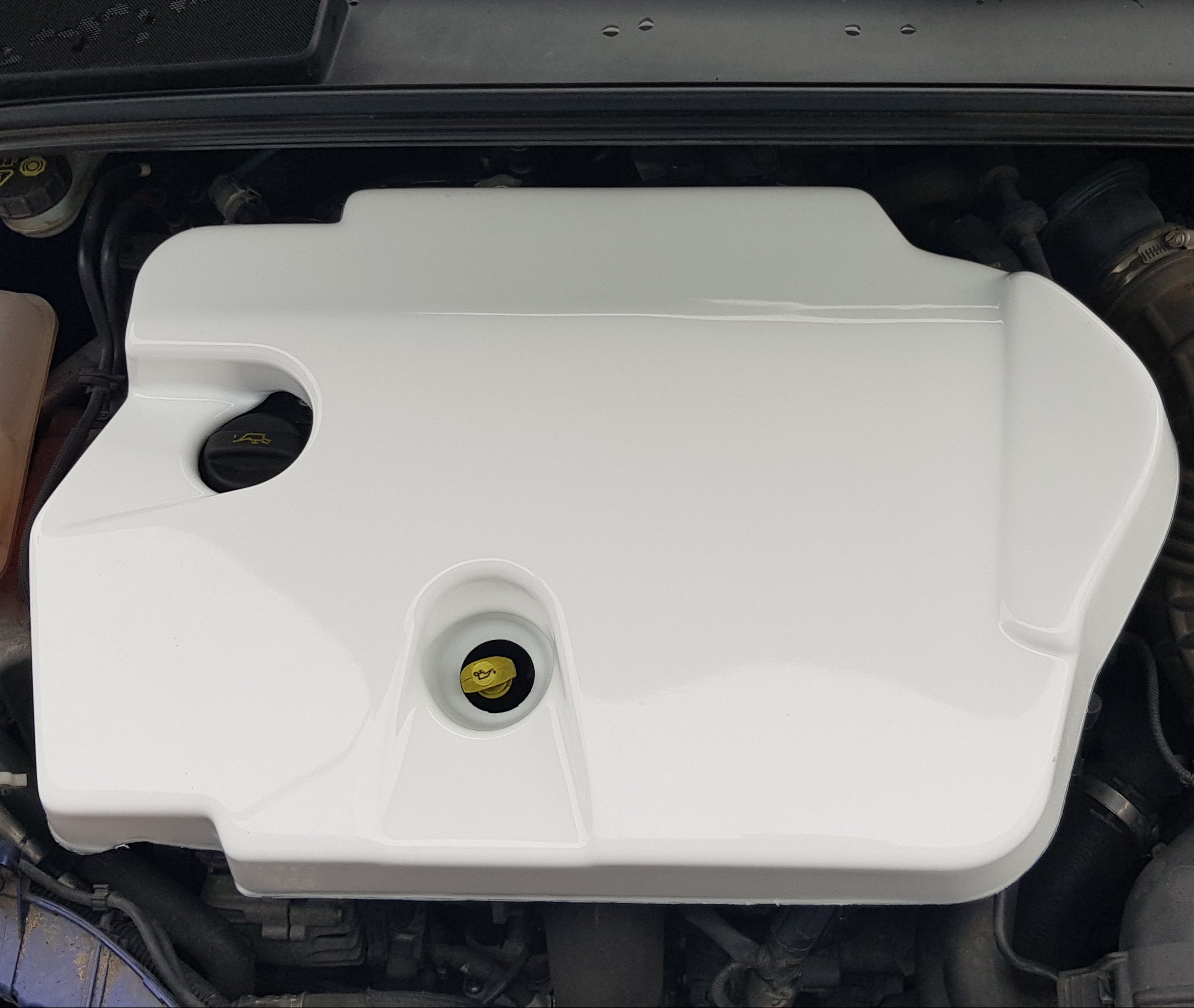 Mk3.5 Focus ST Diesel Engine Cover - Gloss White Plastic