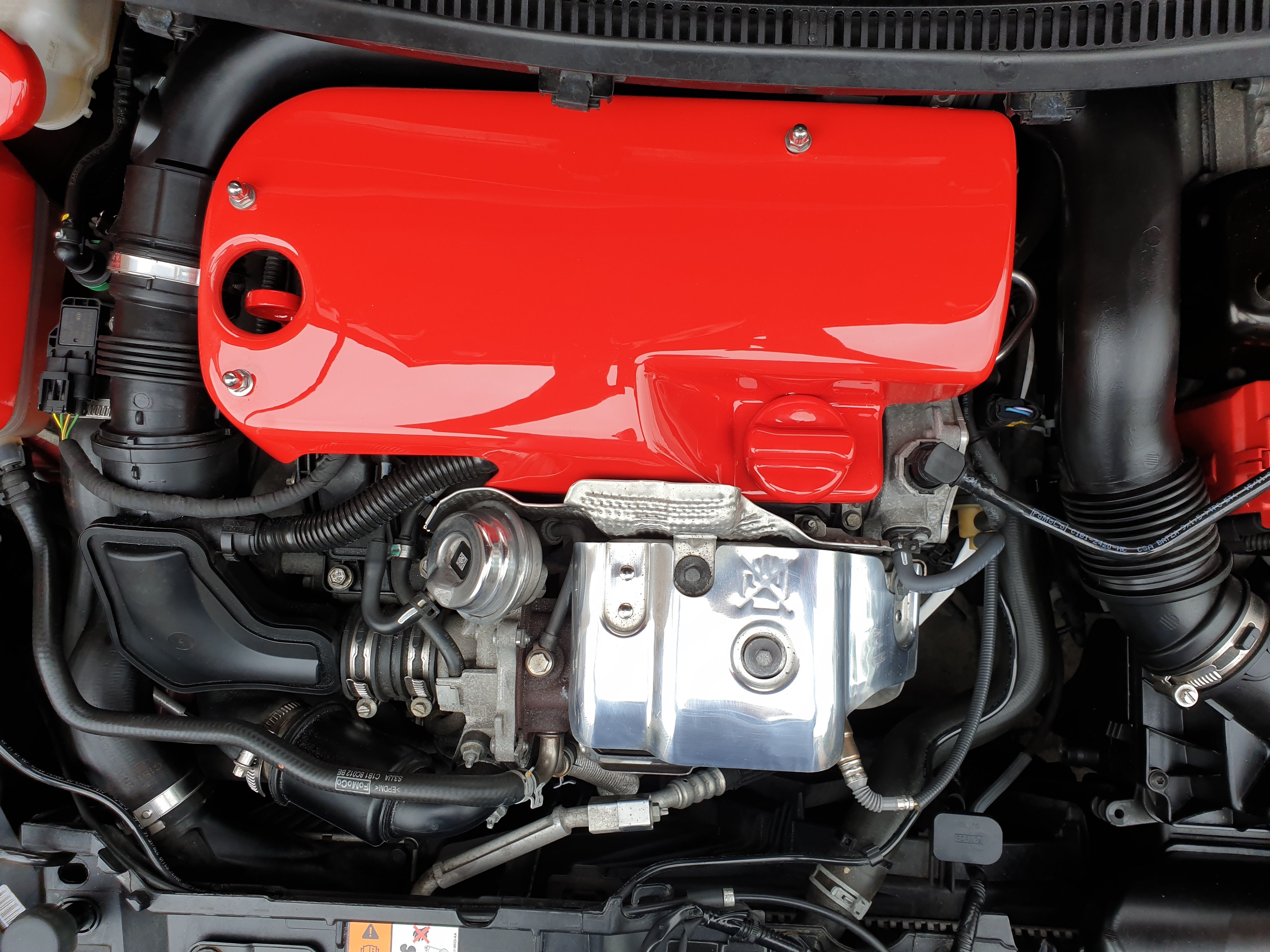 Show Only Engine Cover - Gloss Red