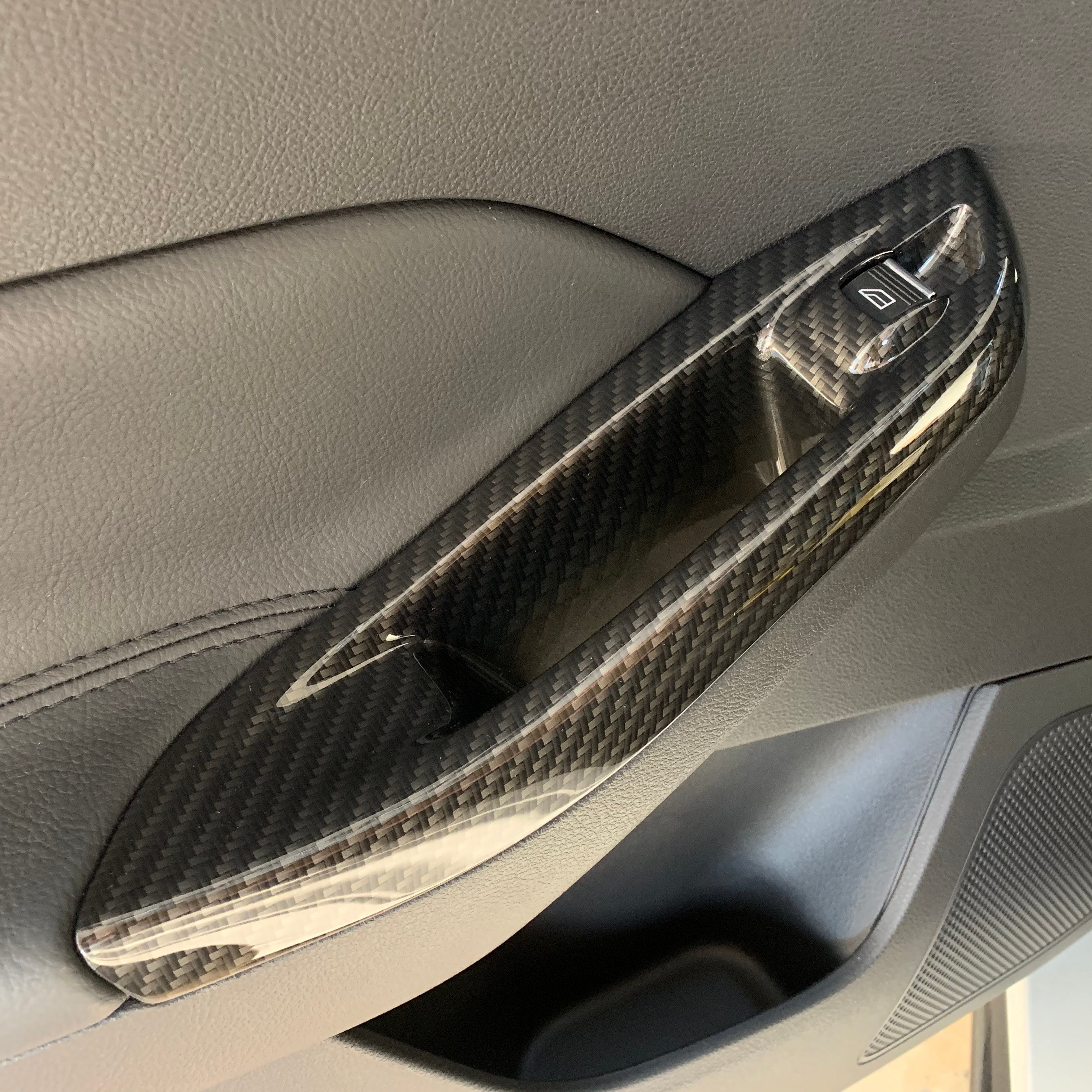 Genuine Ford Interior Rear Door Handle Trims - Mk3/3.5 Ford Focus - Carbon Fibre Effect Plastic Hydrodipped