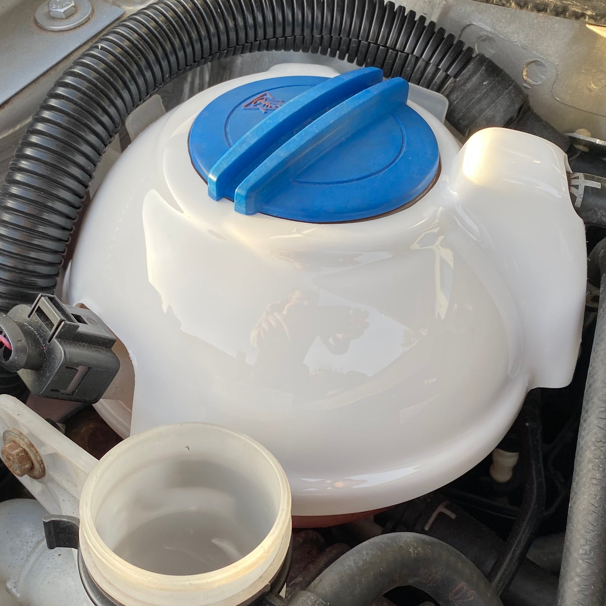 Proform VAG Coolant Tank Cover - Gloss White Plastic 