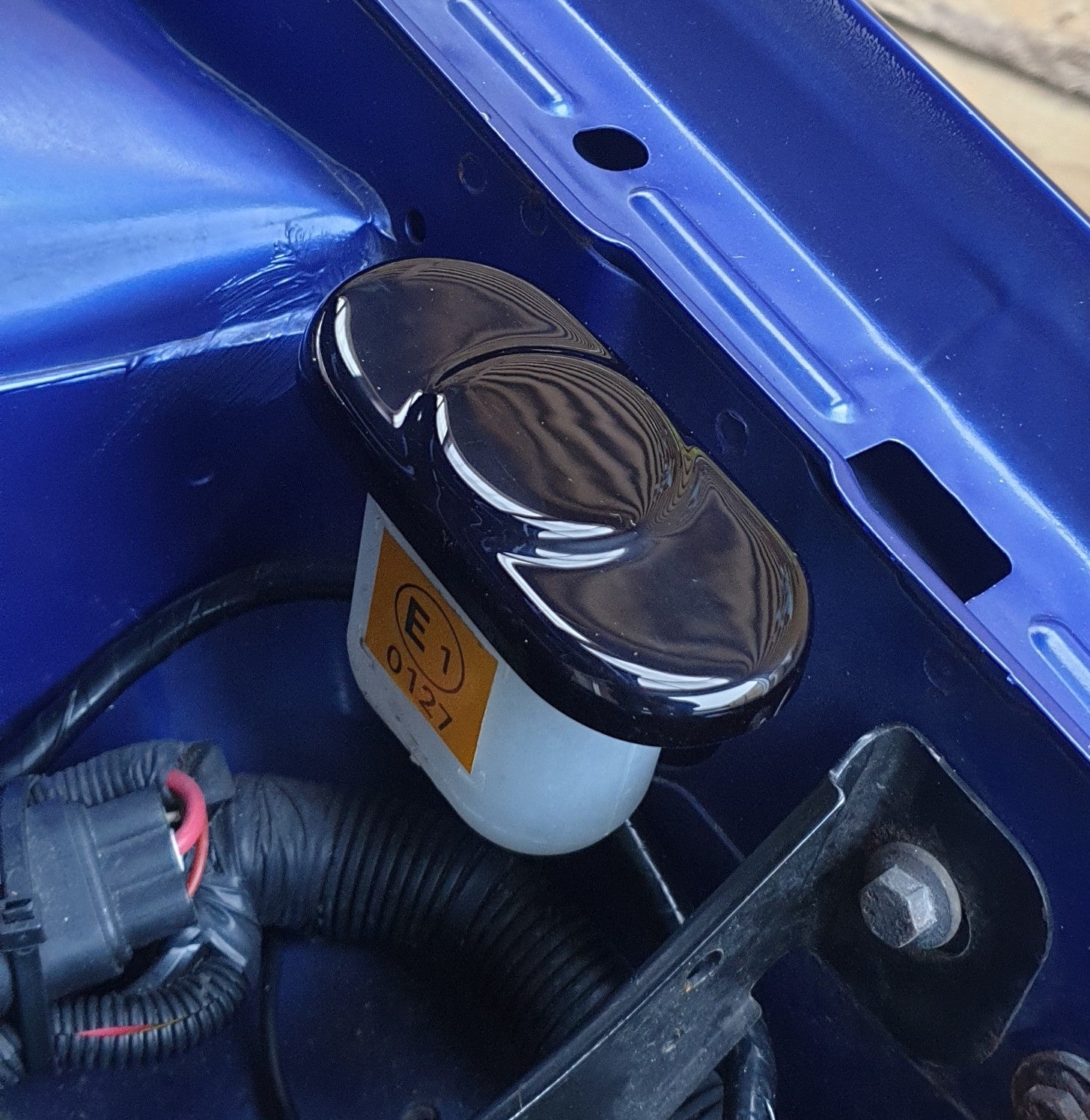 Proform Screen Washer Bottle Cap Cover - Ford Focus Mk1 - Gloss Black Plastic